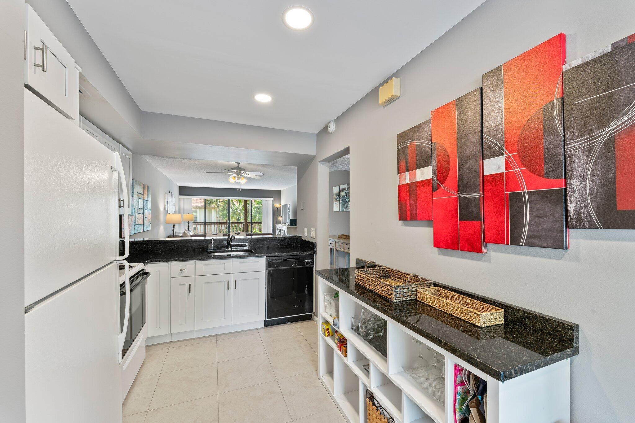 GOLF VILLAS CONDO - Residential