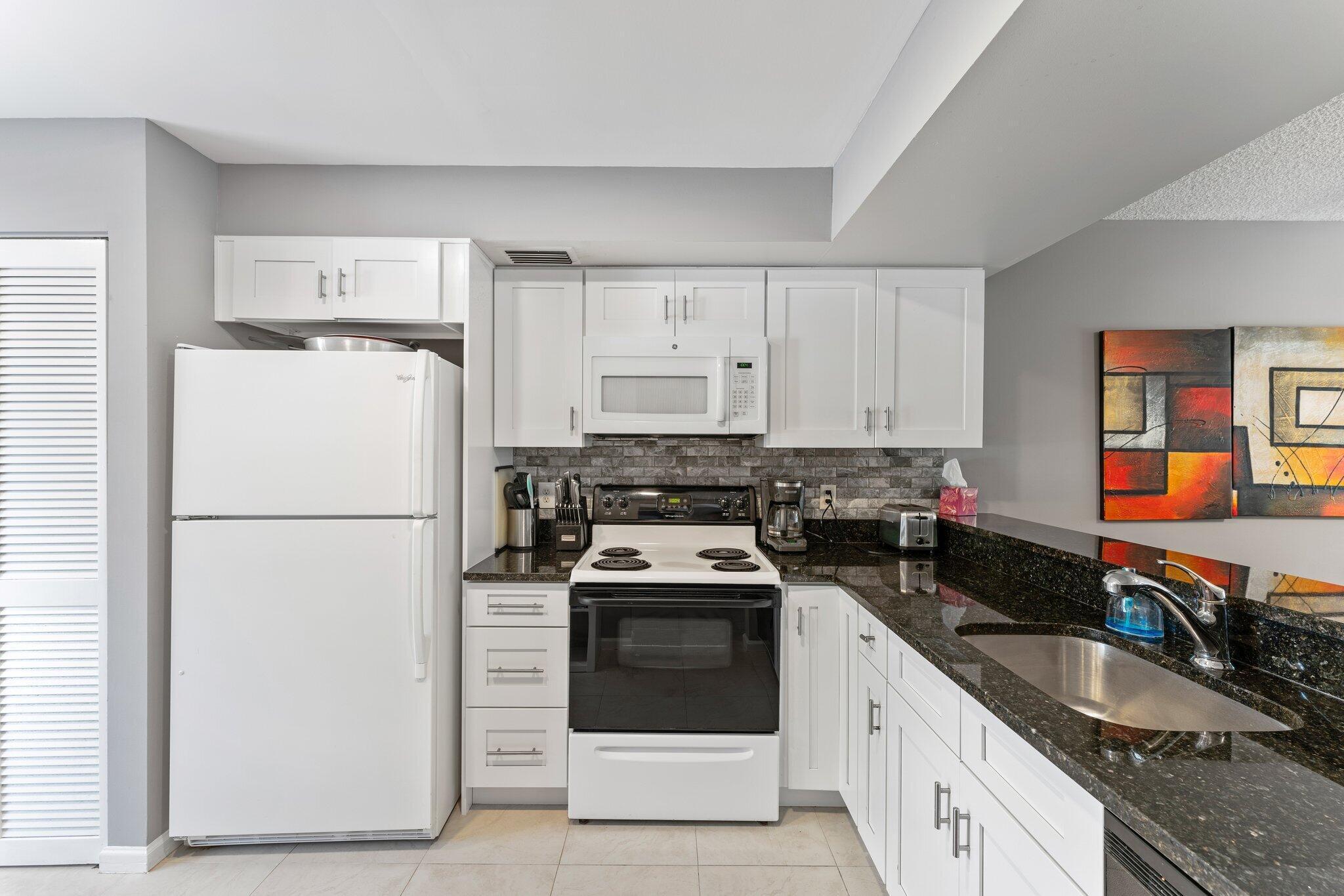 GOLF VILLAS CONDO - Residential