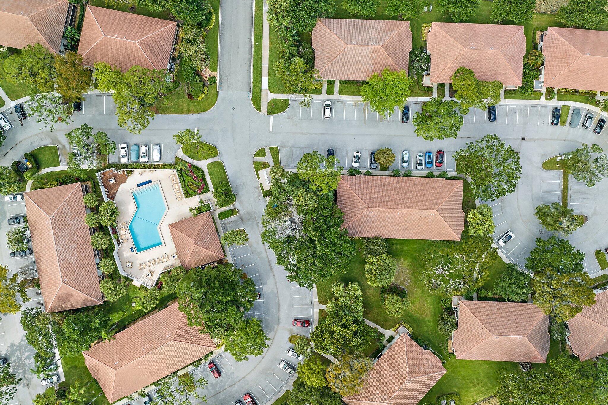 GOLF VILLAS CONDO - Residential