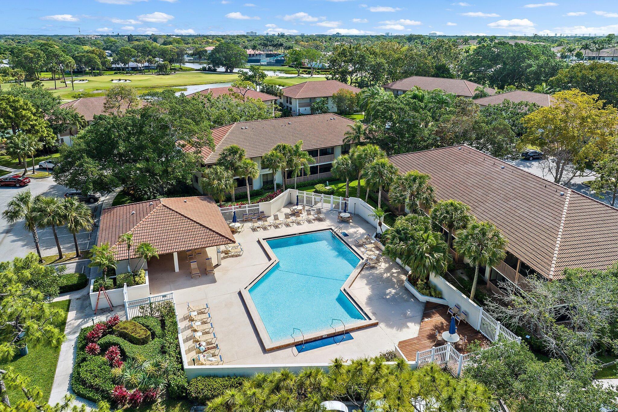 GOLF VILLAS CONDO - Residential