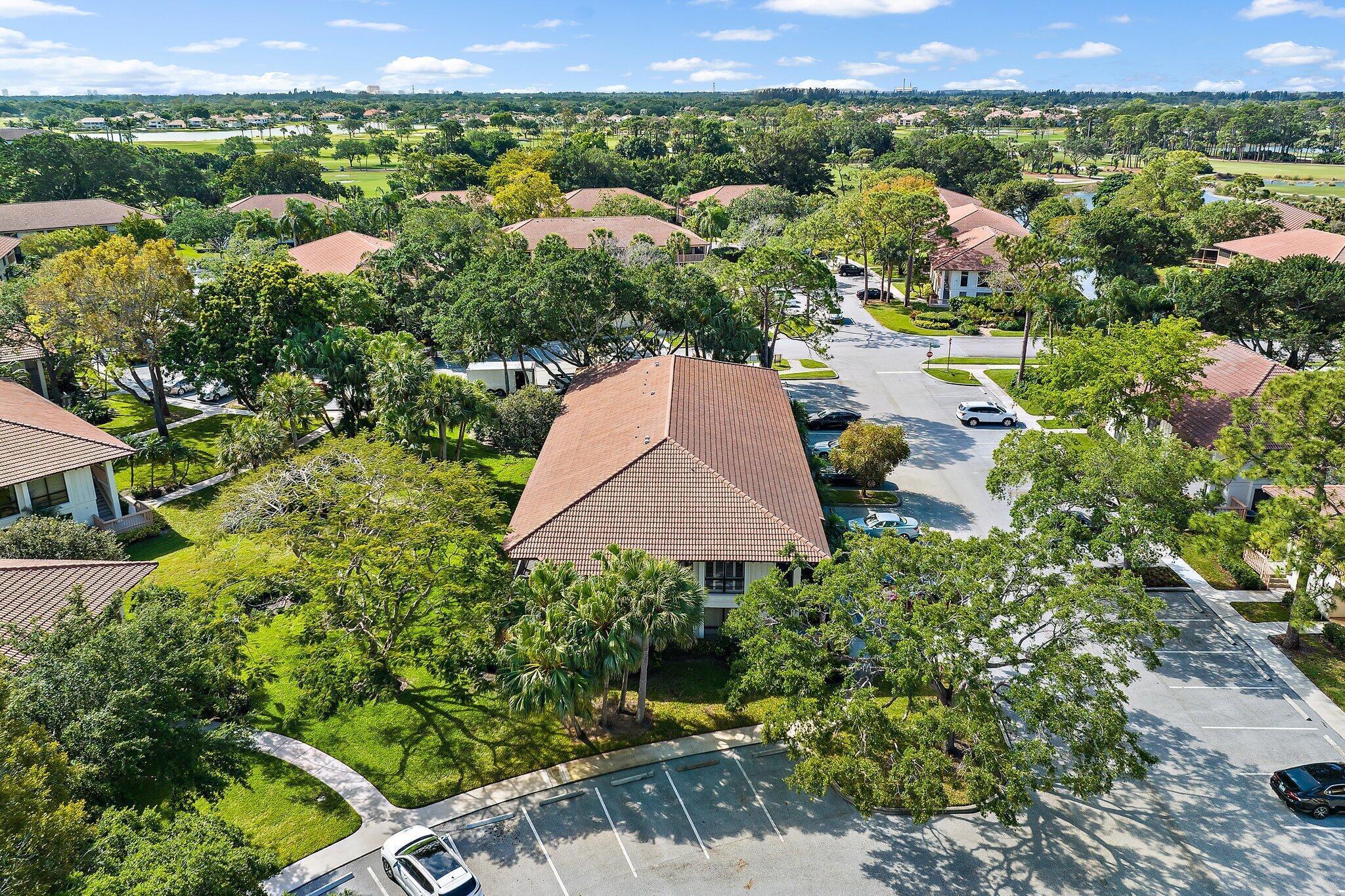 GOLF VILLAS CONDO - Residential