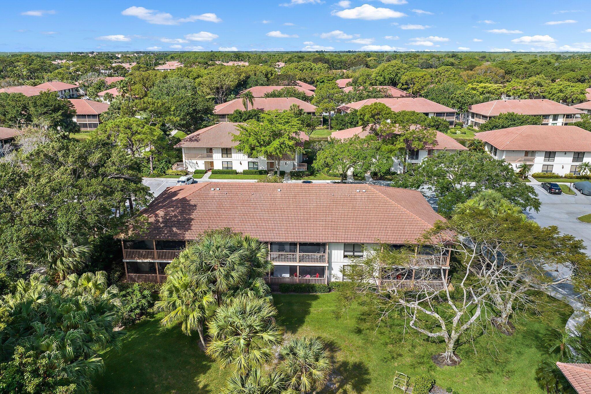 GOLF VILLAS CONDO - Residential
