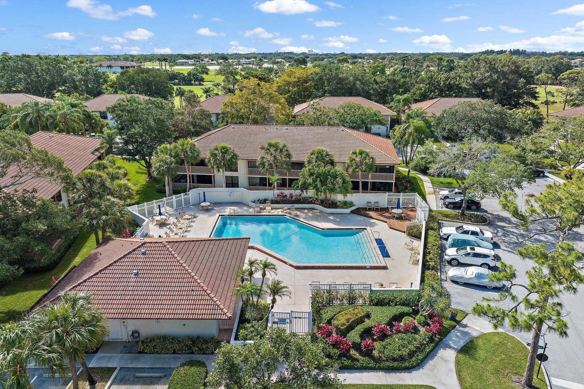 GOLF VILLAS CONDO - Residential