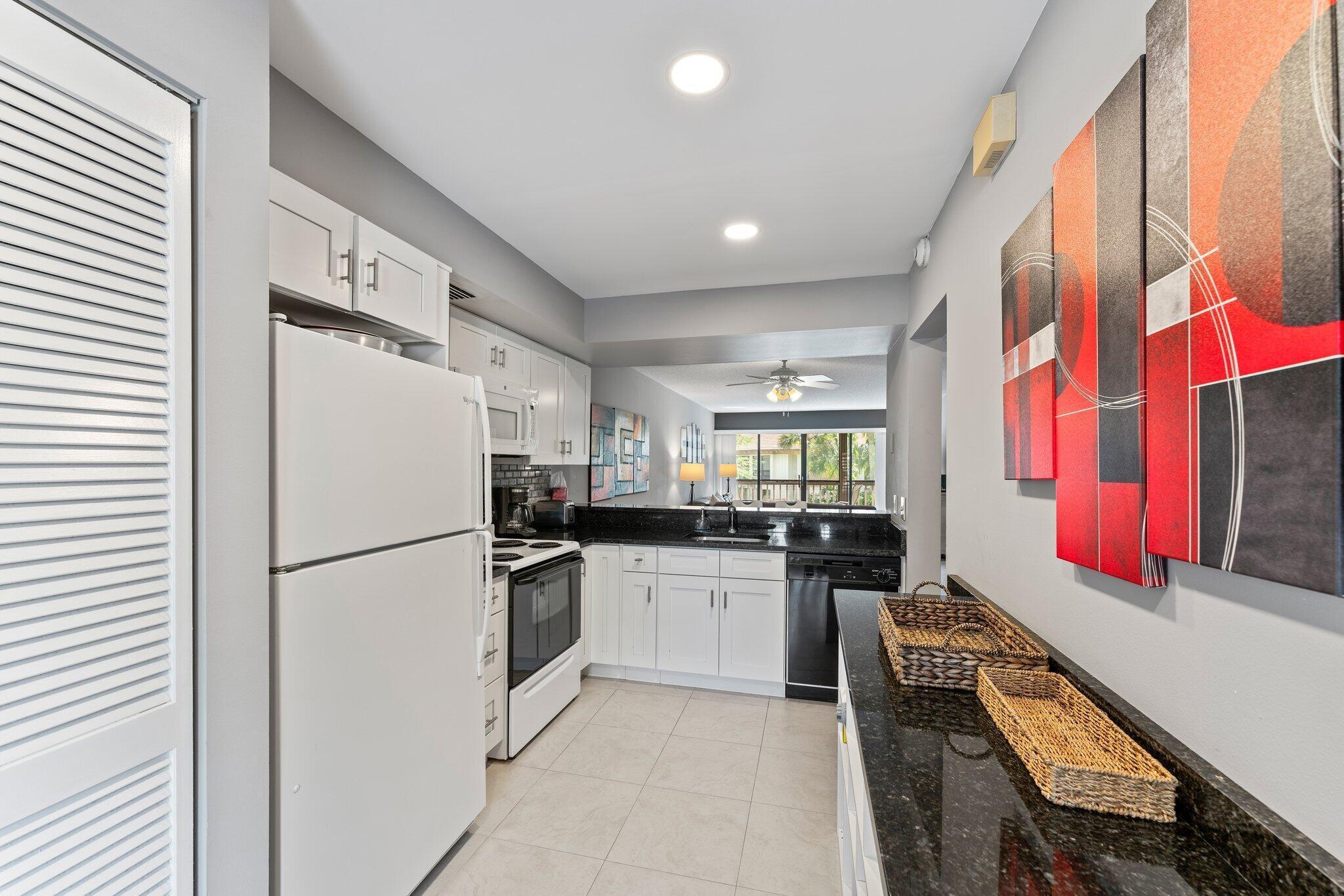 GOLF VILLAS CONDO - Residential