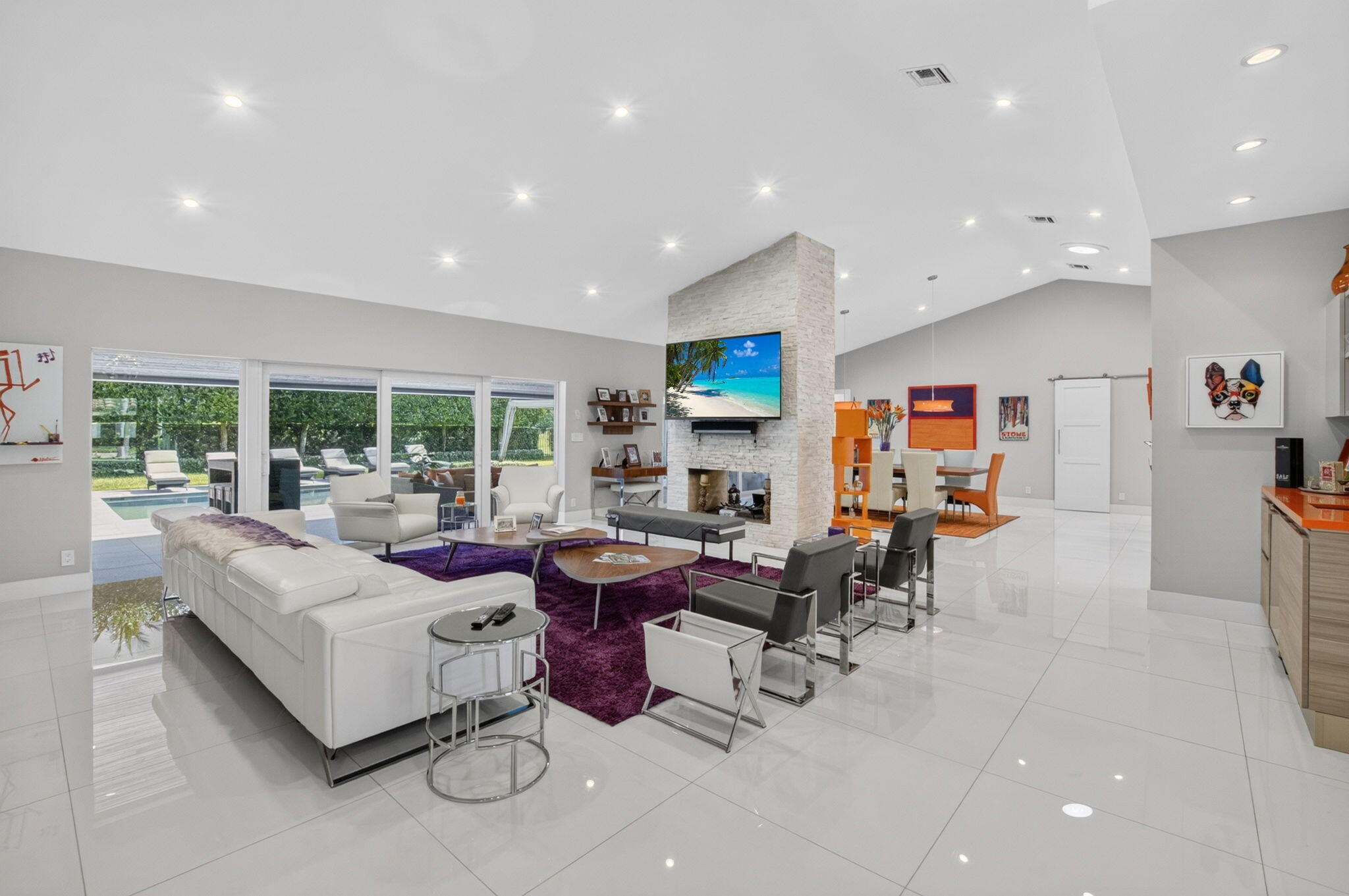 WOODFIELD HUNT CLUB - Residential