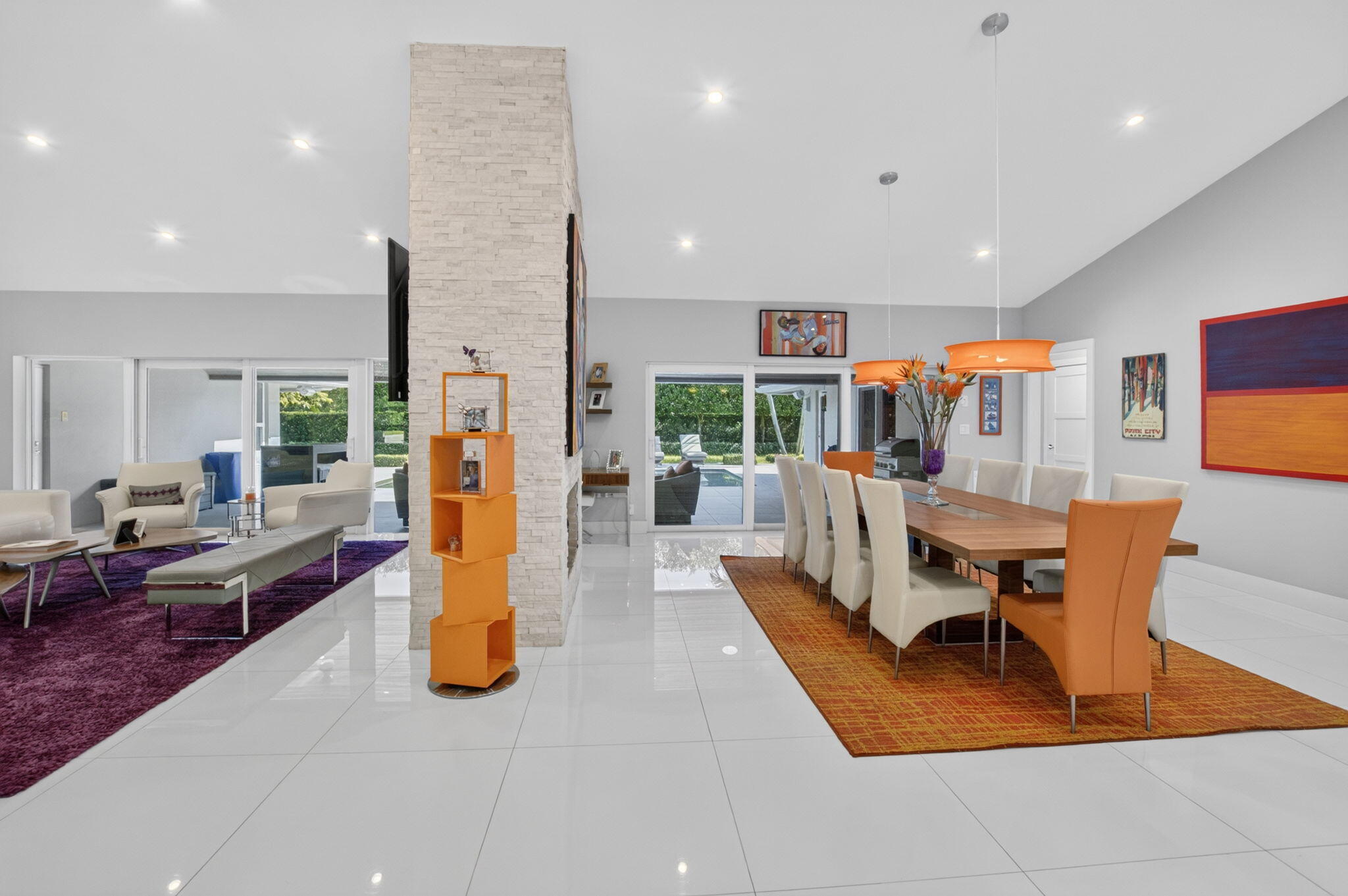 WOODFIELD HUNT CLUB - Residential