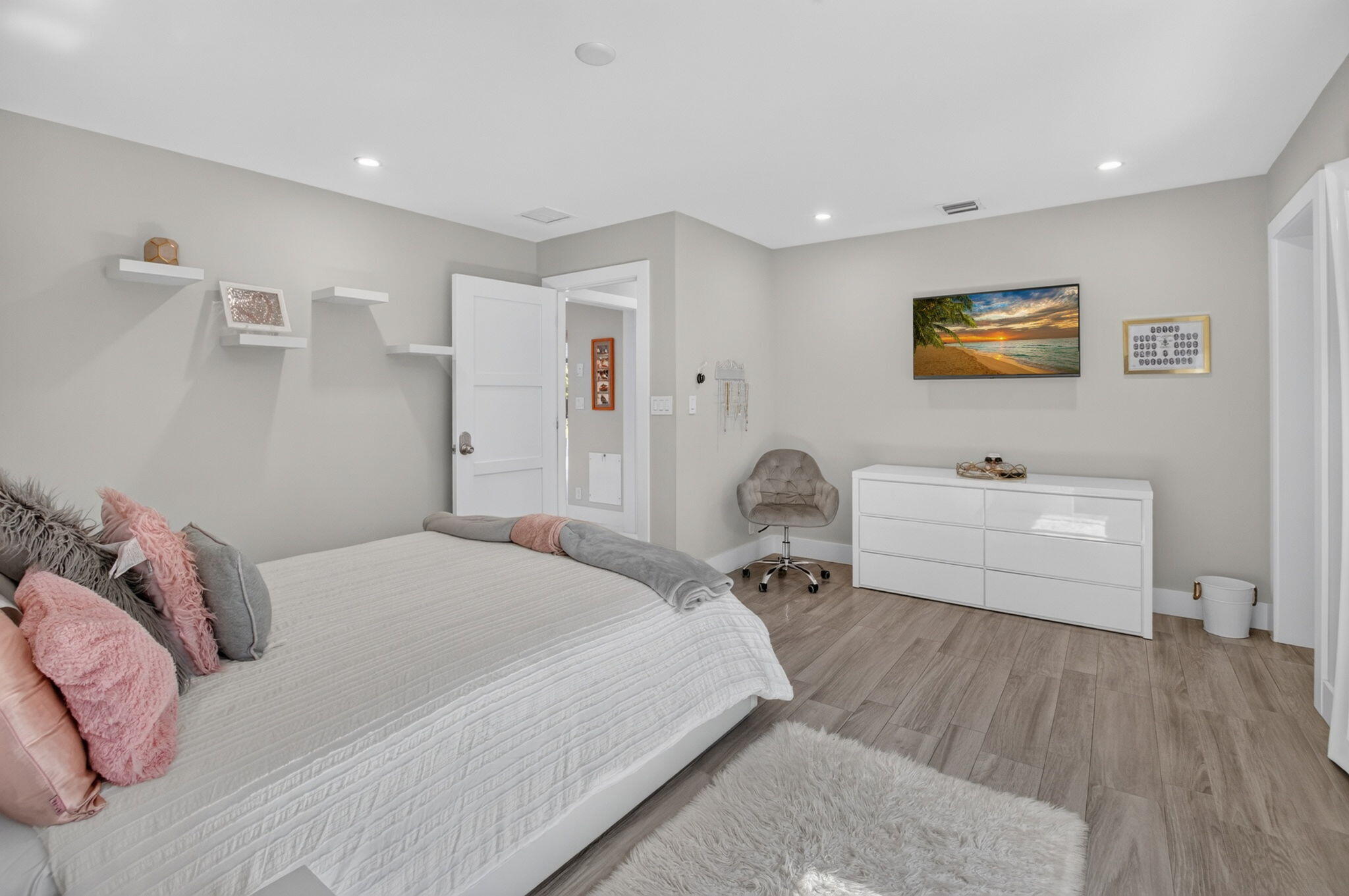 WOODFIELD HUNT CLUB - Residential