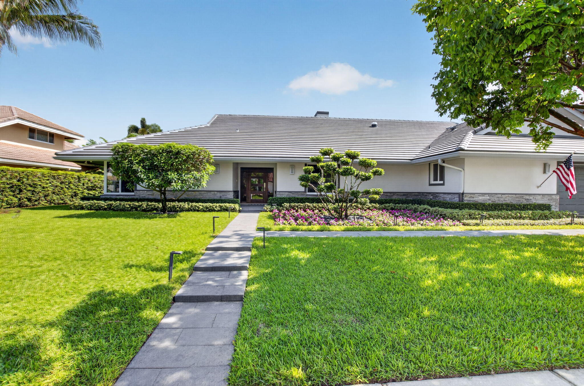 WOODFIELD HUNT CLUB - Residential