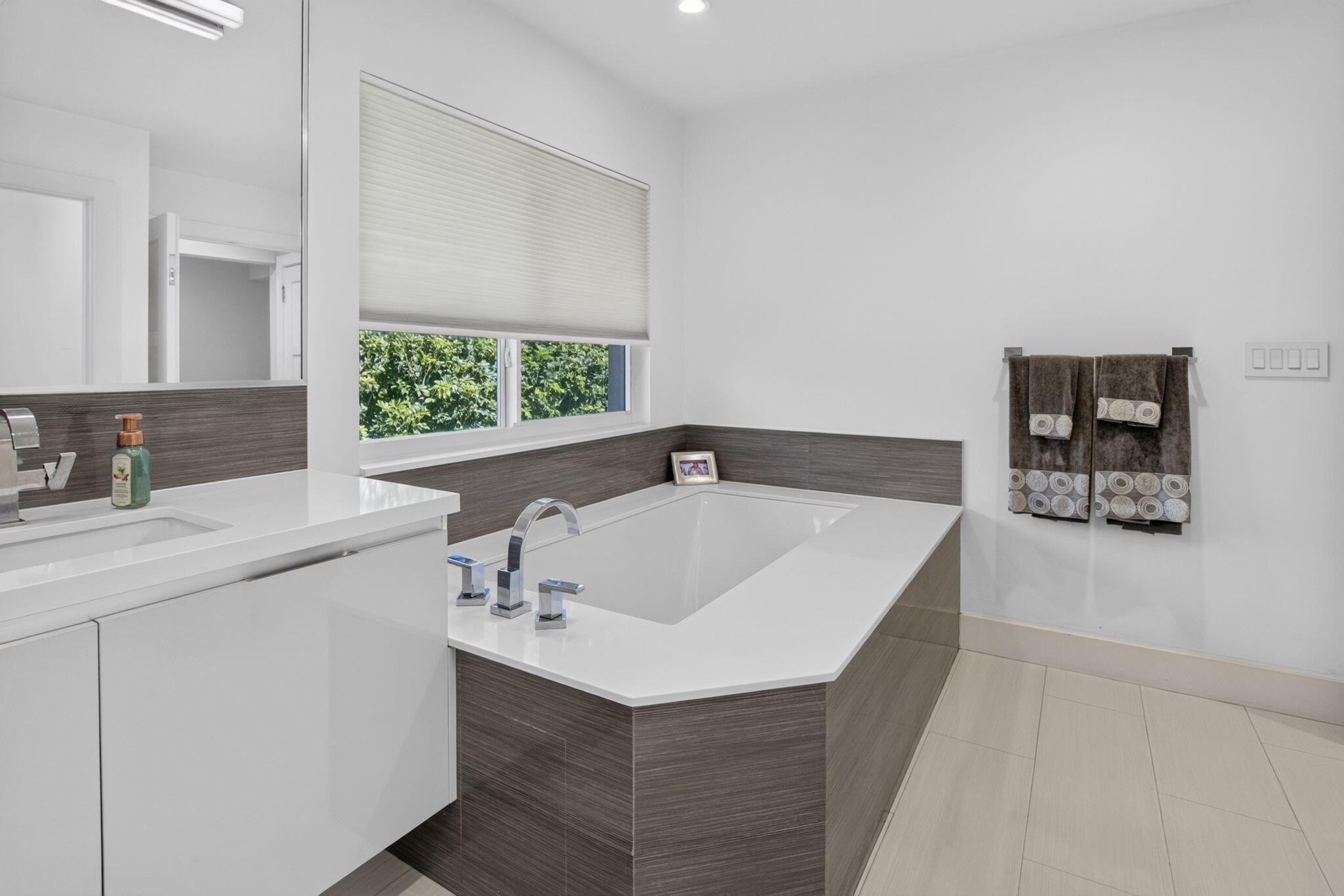 WOODFIELD HUNT CLUB - Residential