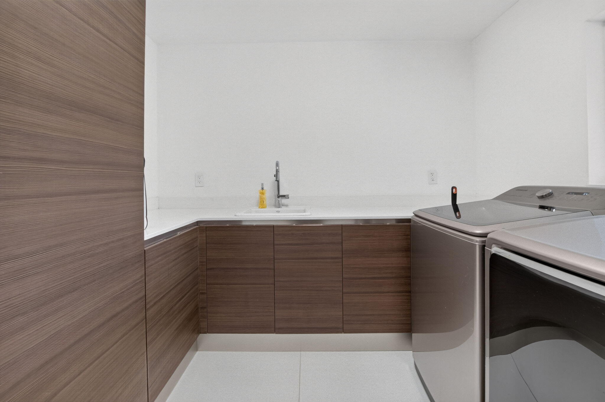 WOODFIELD HUNT CLUB - Residential