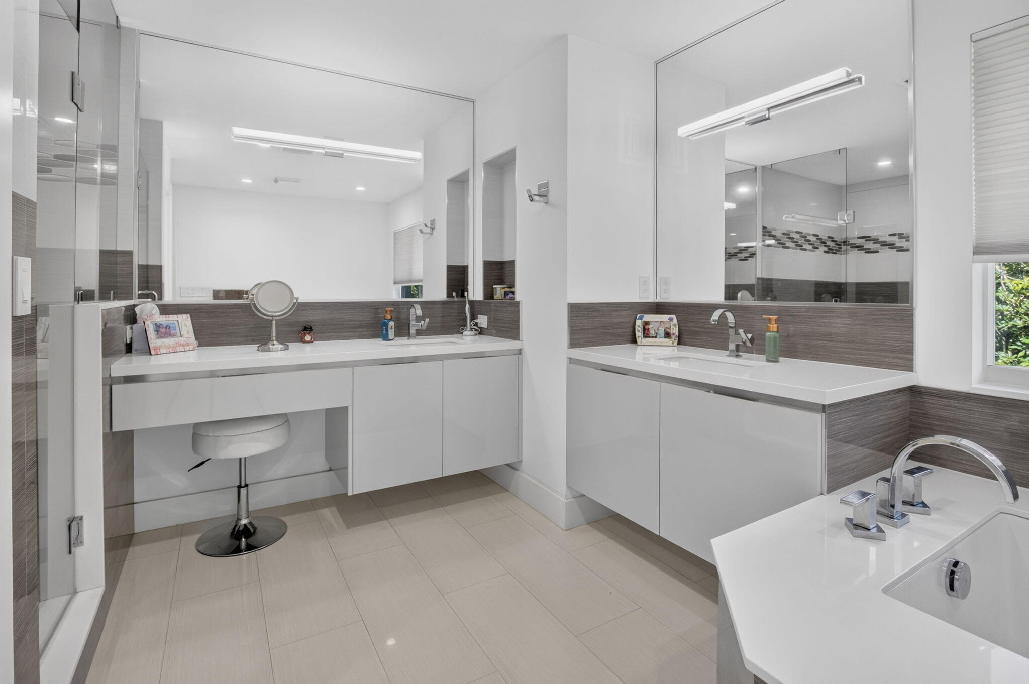 WOODFIELD HUNT CLUB - Residential