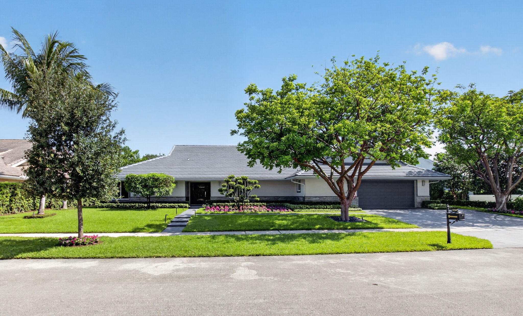 WOODFIELD HUNT CLUB - Residential