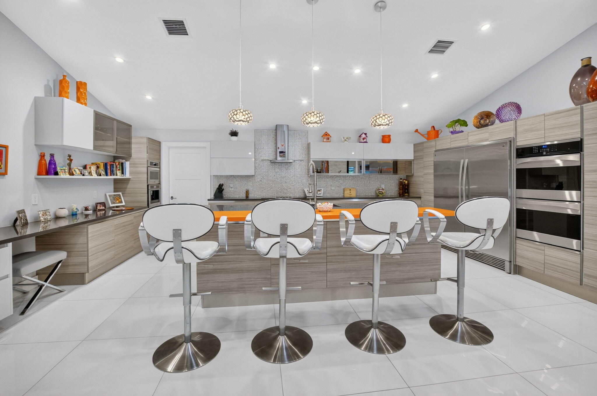 WOODFIELD HUNT CLUB - Residential