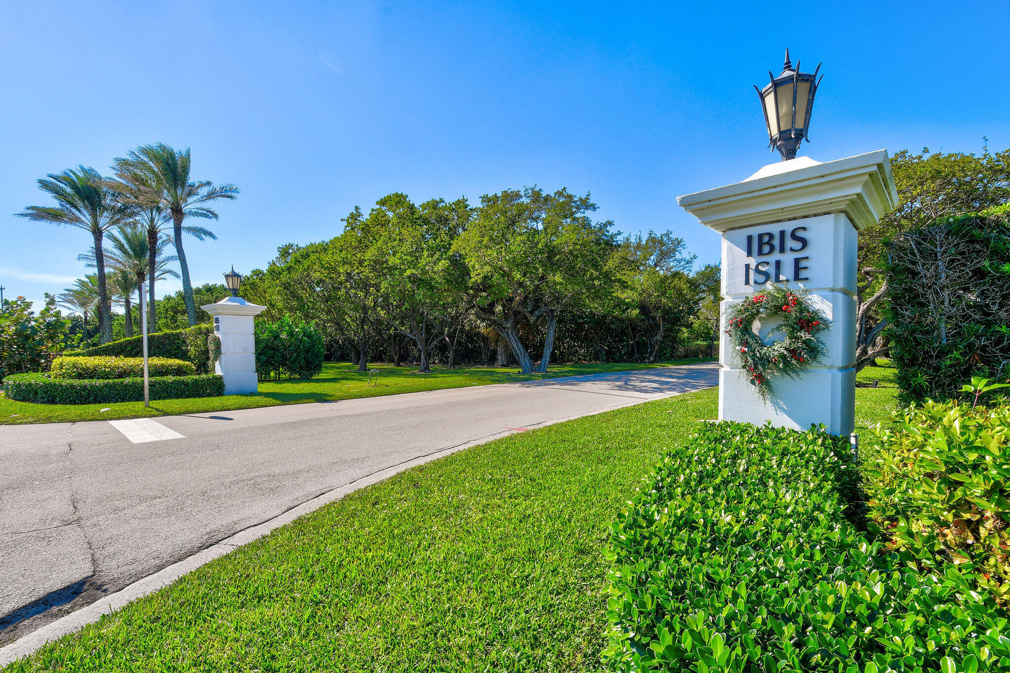 CHATEAU CHAUMONT IBIS ISLE CONDO - Residential