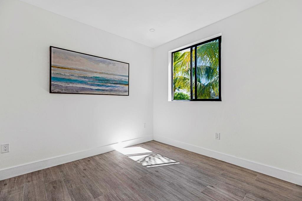 WILTON SPRINGS - Residential