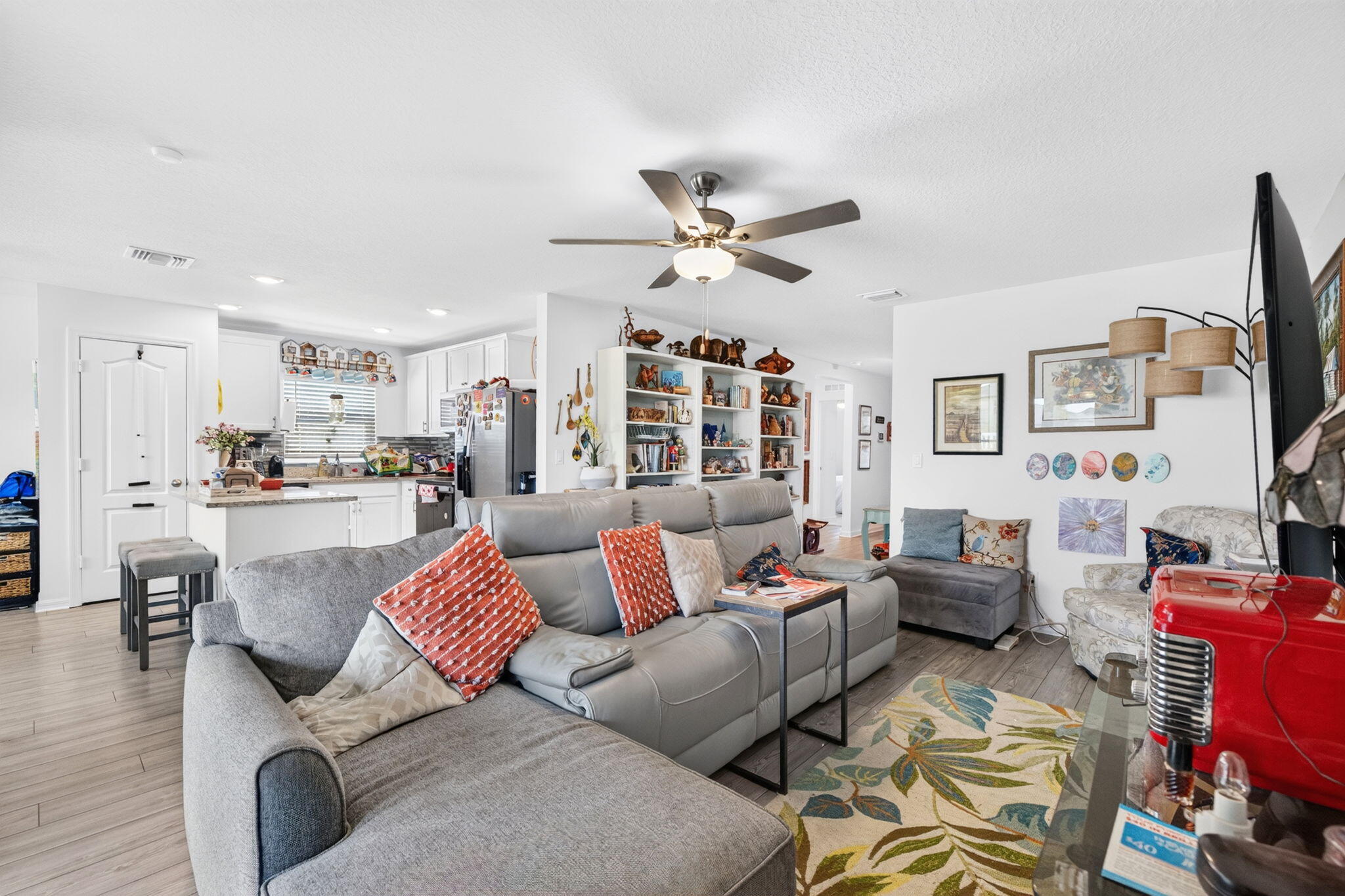 CELEBRATION POINTE - Residential