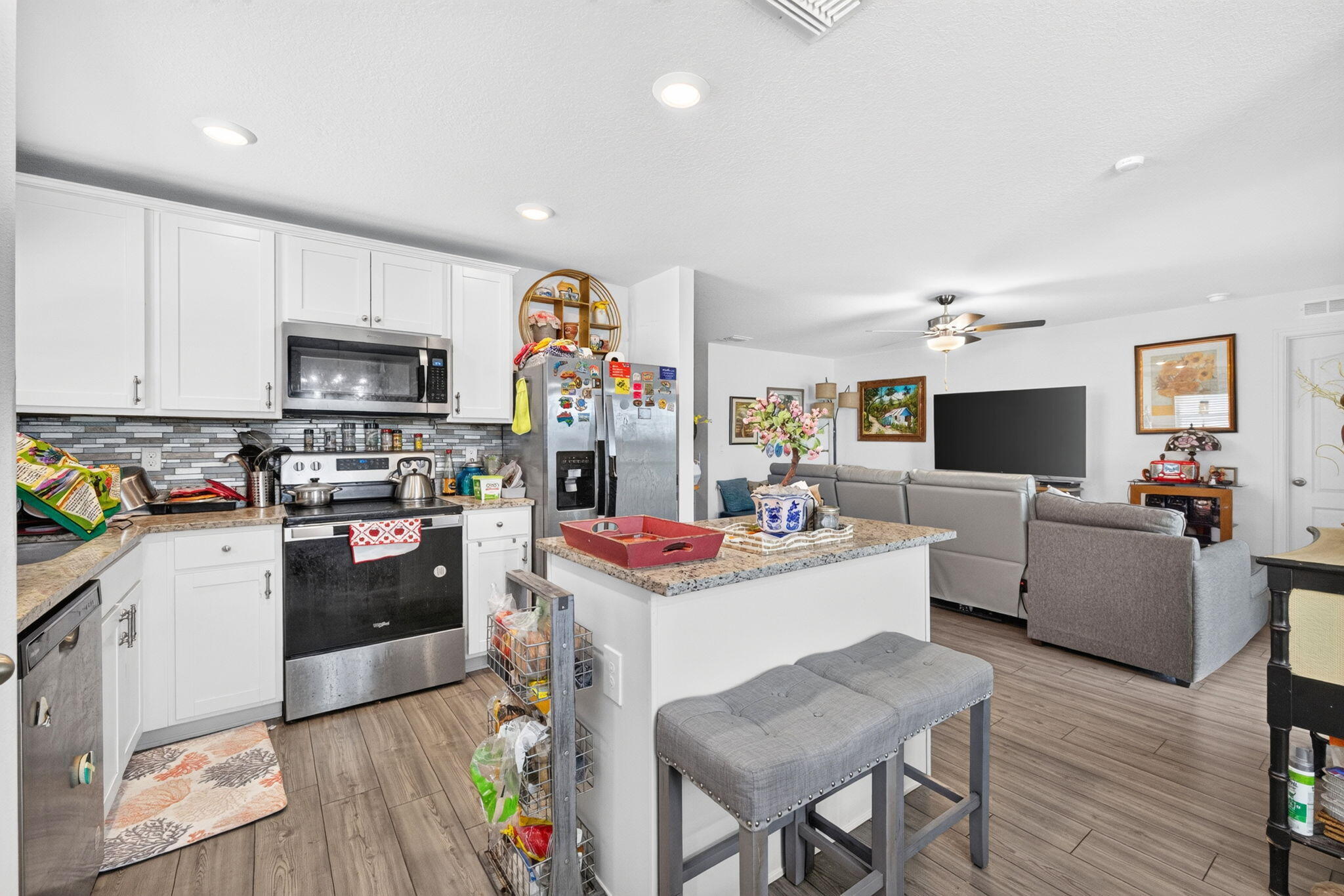 CELEBRATION POINTE - Residential