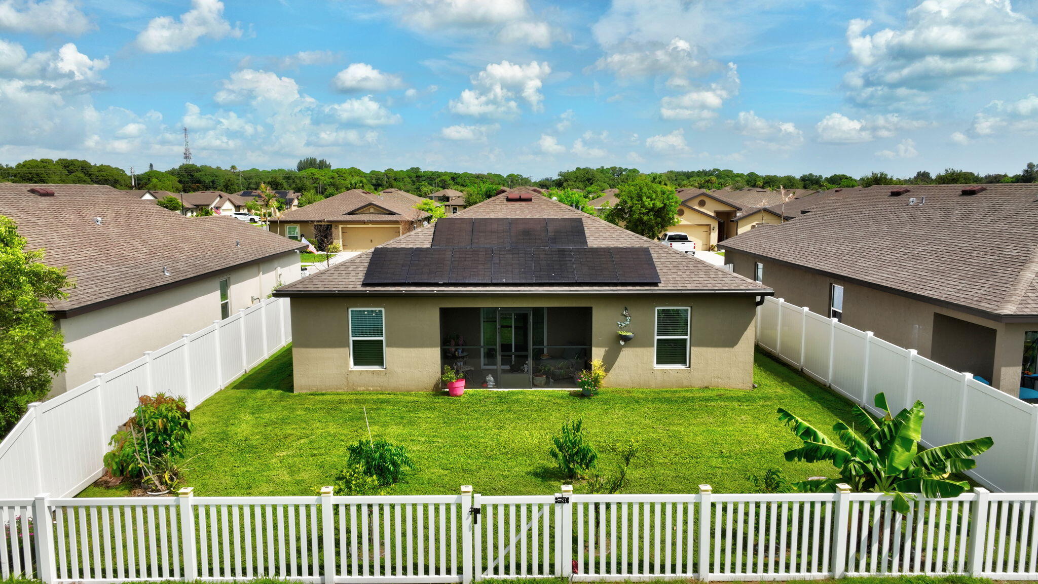 CELEBRATION POINTE - Residential