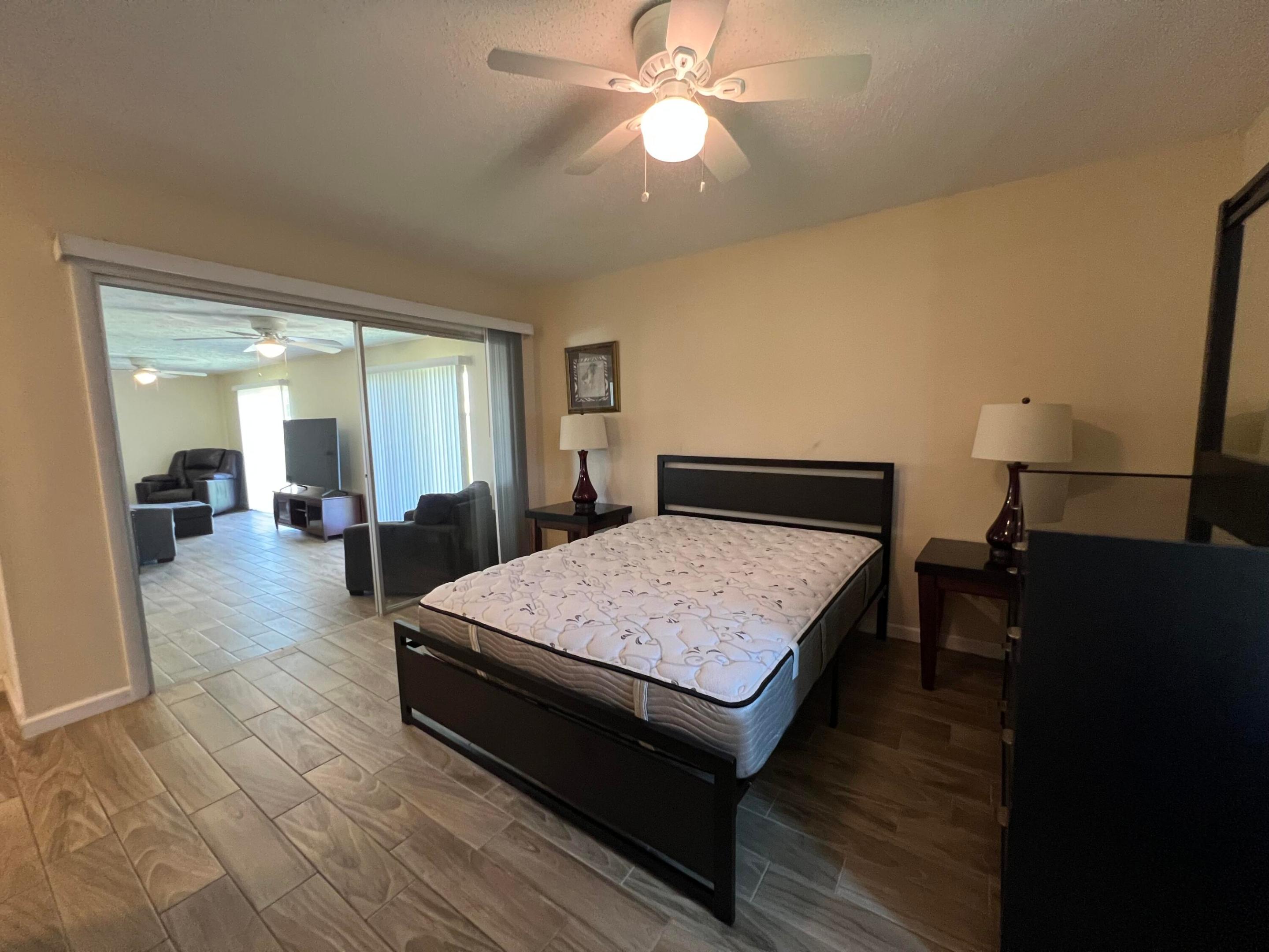 PORT ST LUCIE SECTION 27 - Residential Lease