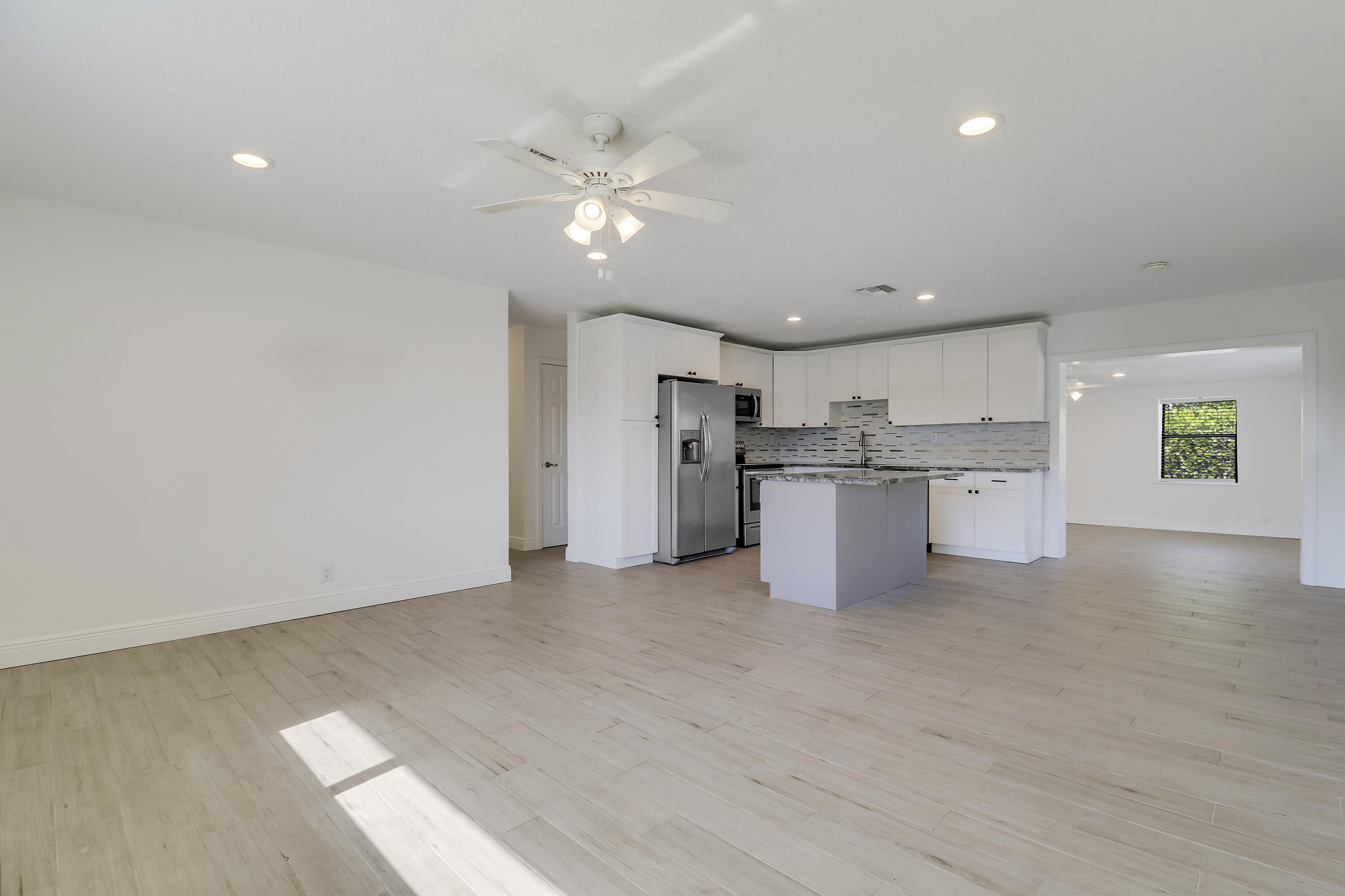 NORTH PALM BEACH VILLAGE - Residential Lease