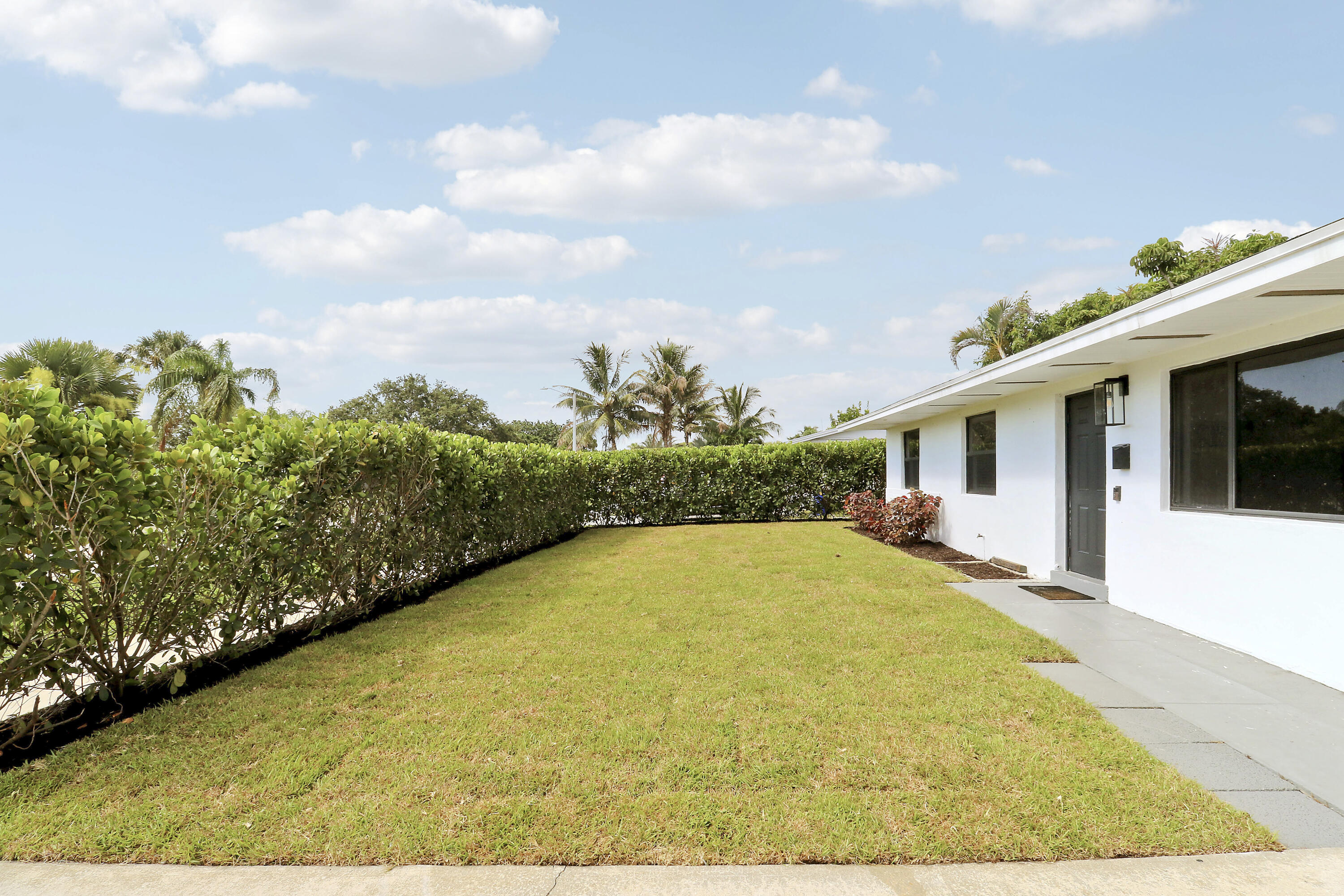 NORTH PALM BEACH VILLAGE - Residential Lease