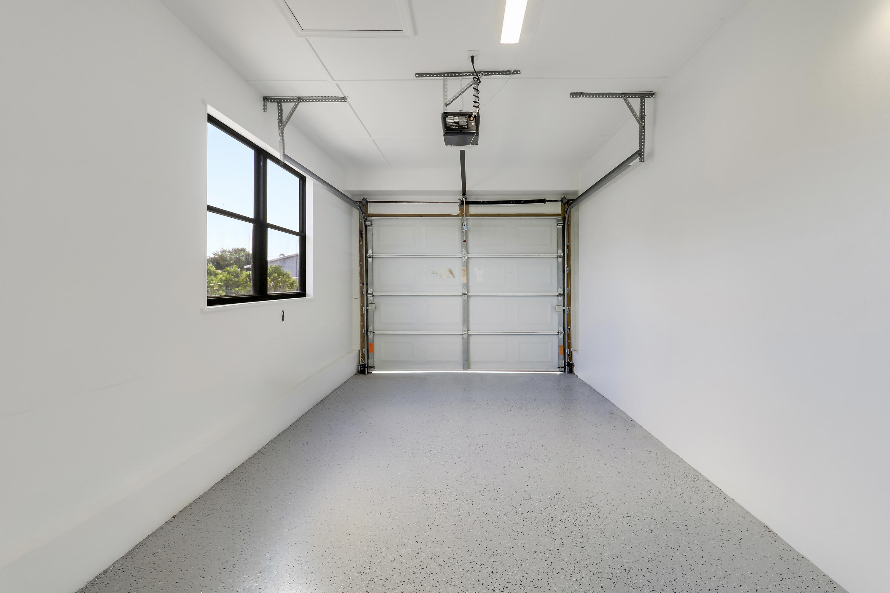 NORTH PALM BEACH VILLAGE - Residential Lease