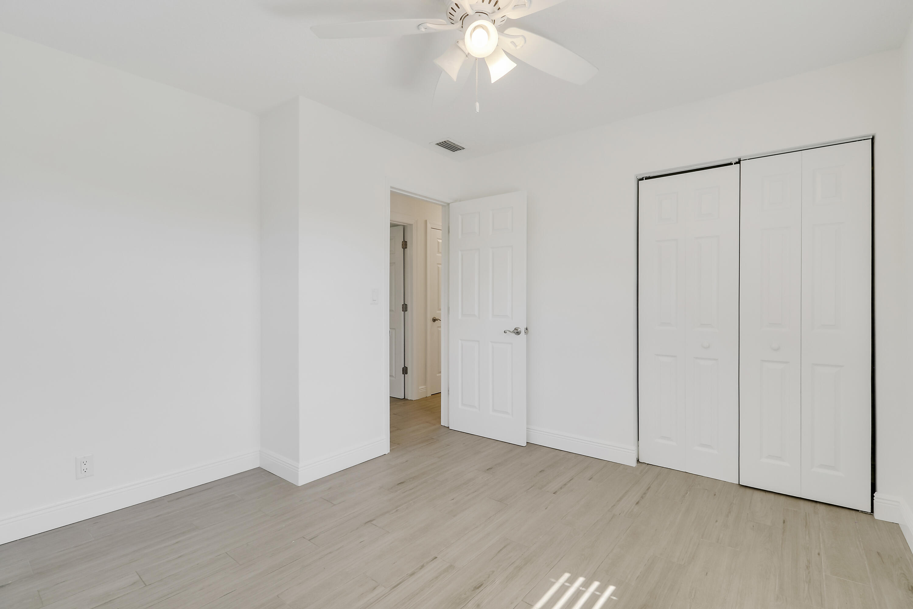 NORTH PALM BEACH VILLAGE - Residential Lease