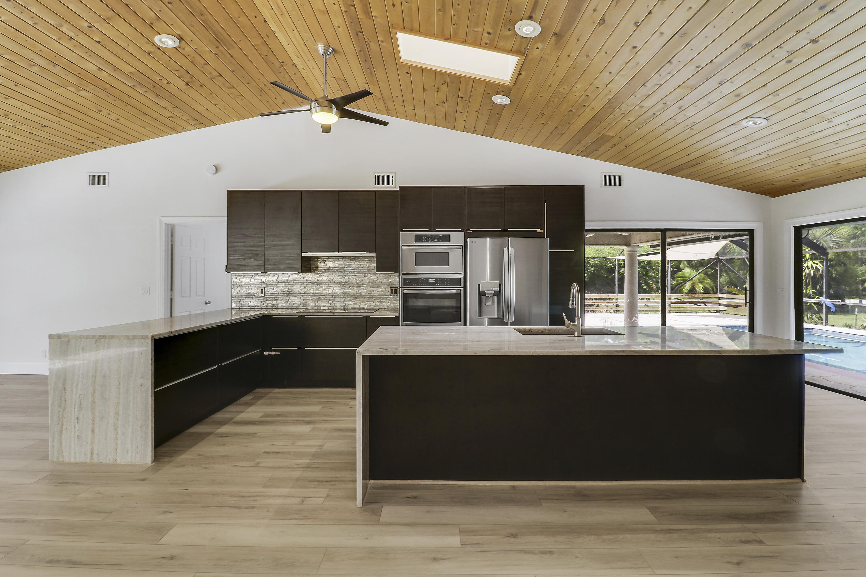 Palm Beach Country Estates - Residential