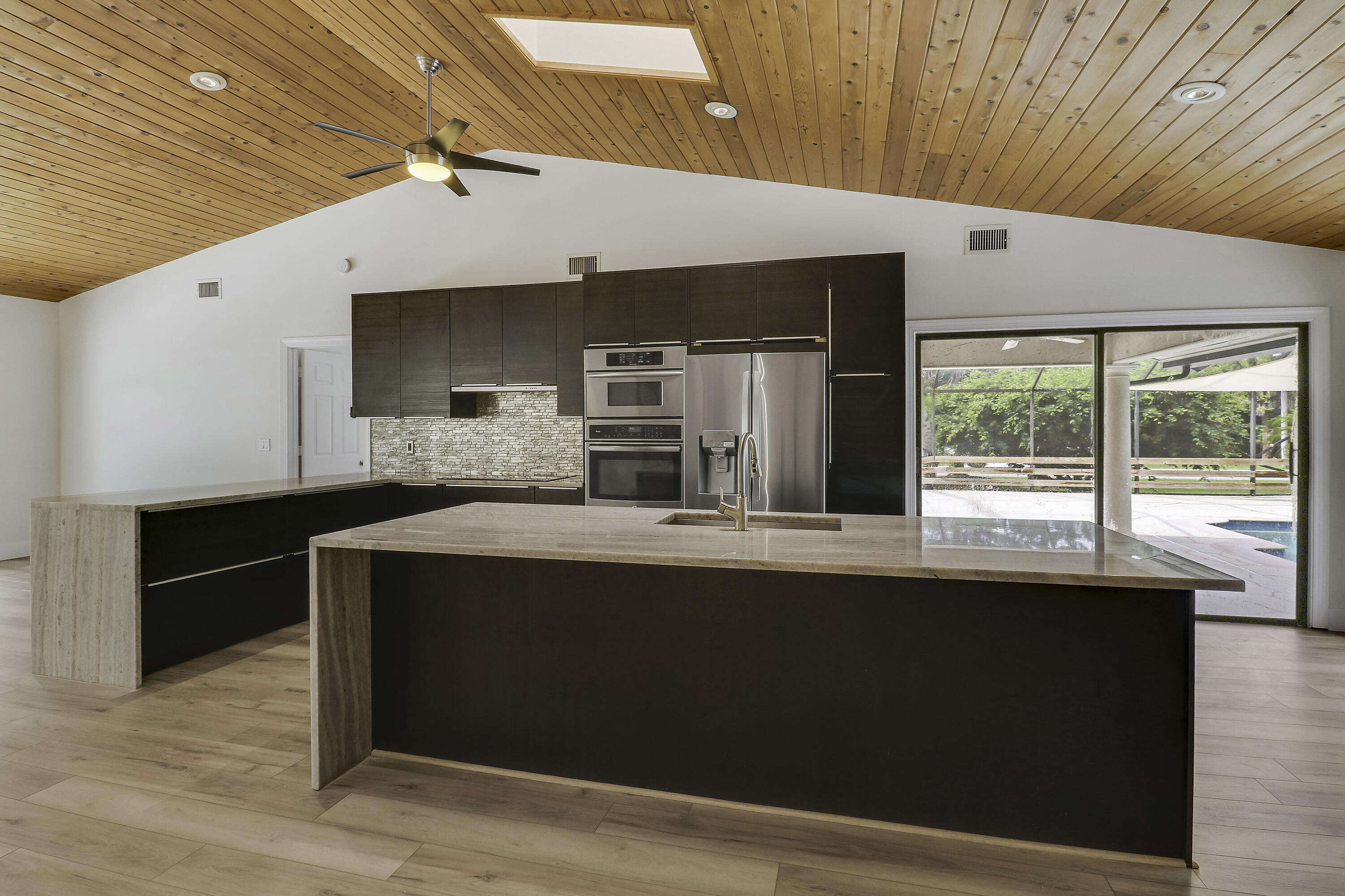 Palm Beach Country Estates - Residential