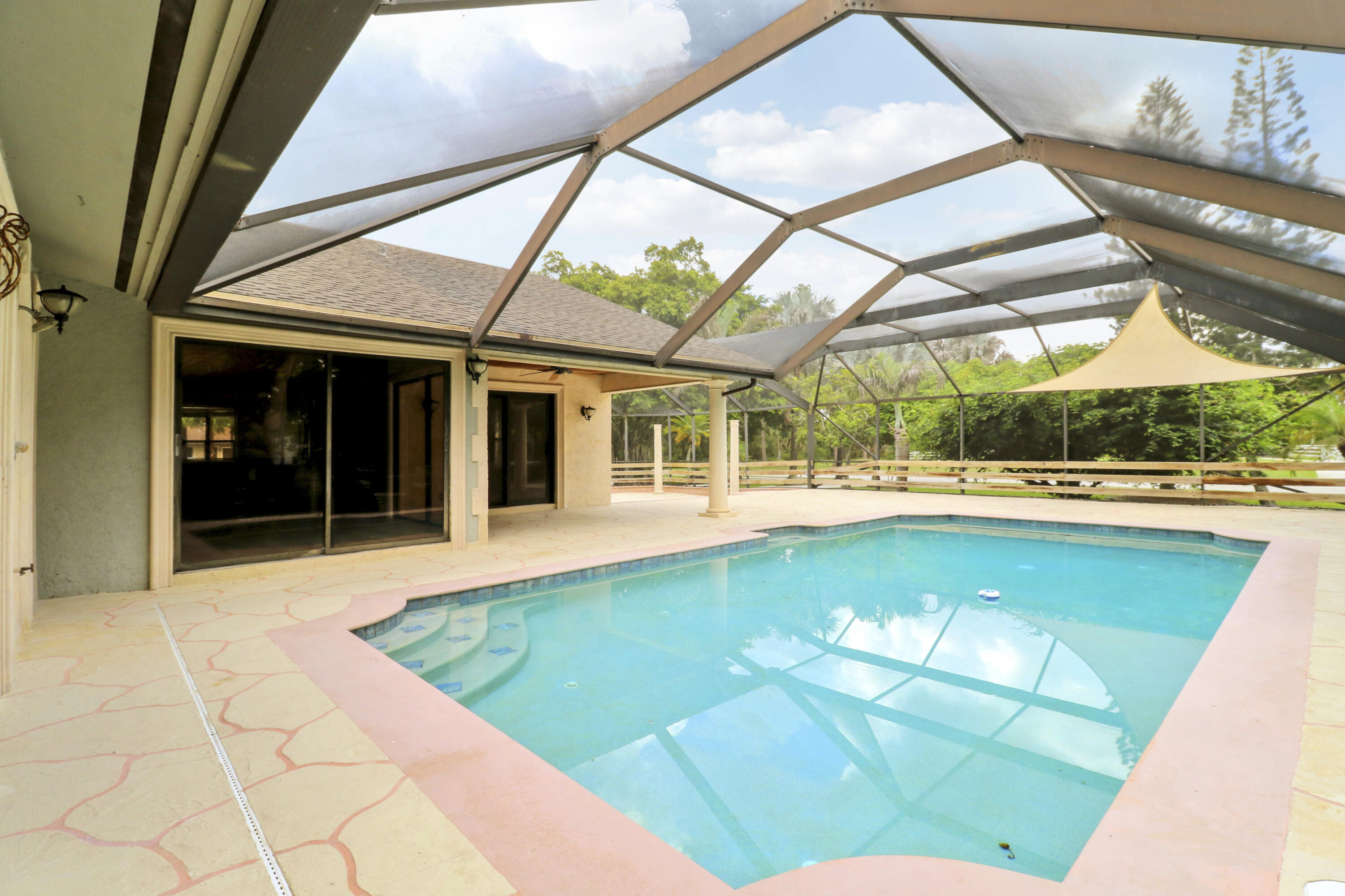 Palm Beach Country Estates - Residential