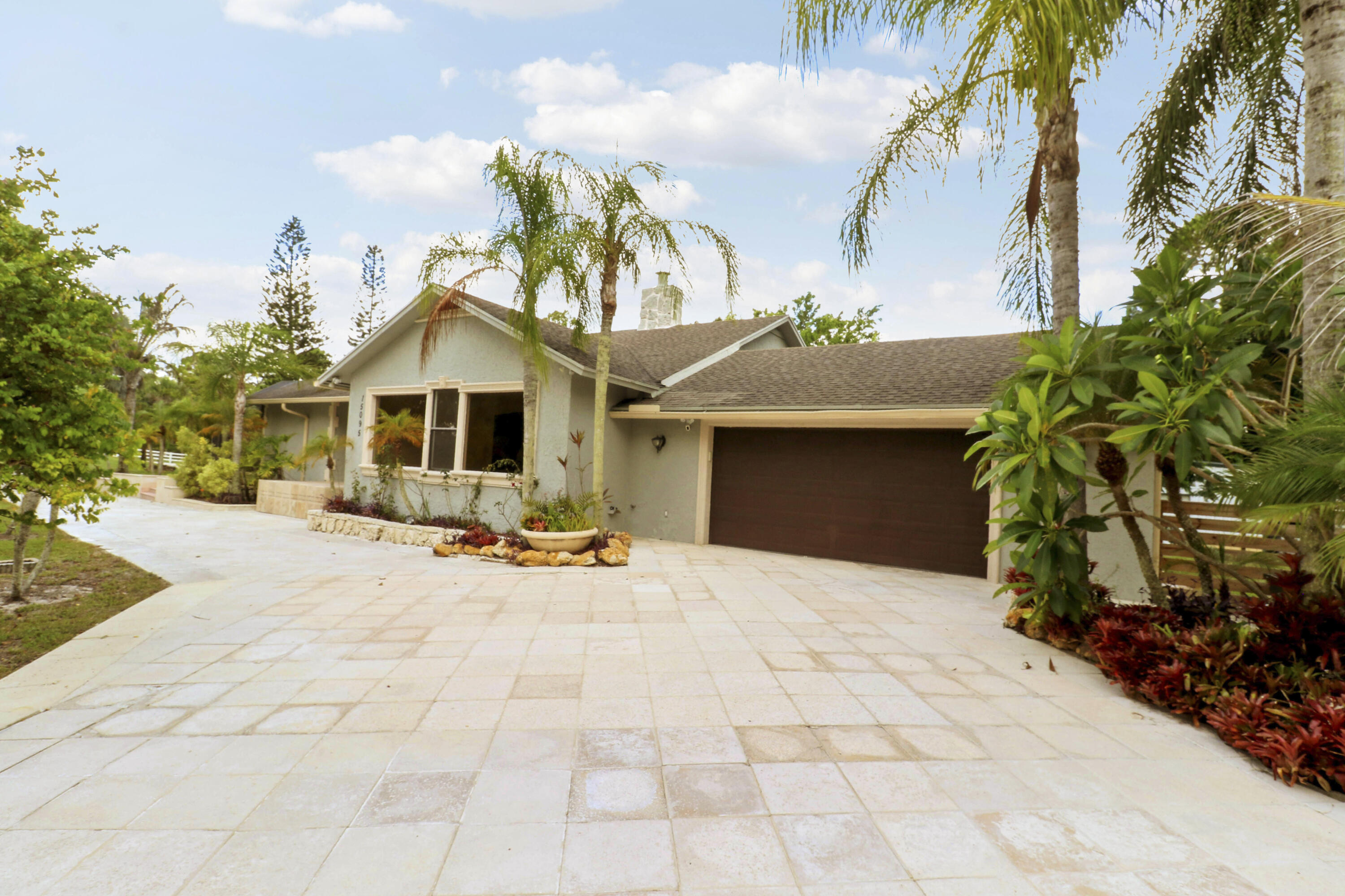 Palm Beach Country Estates - Residential
