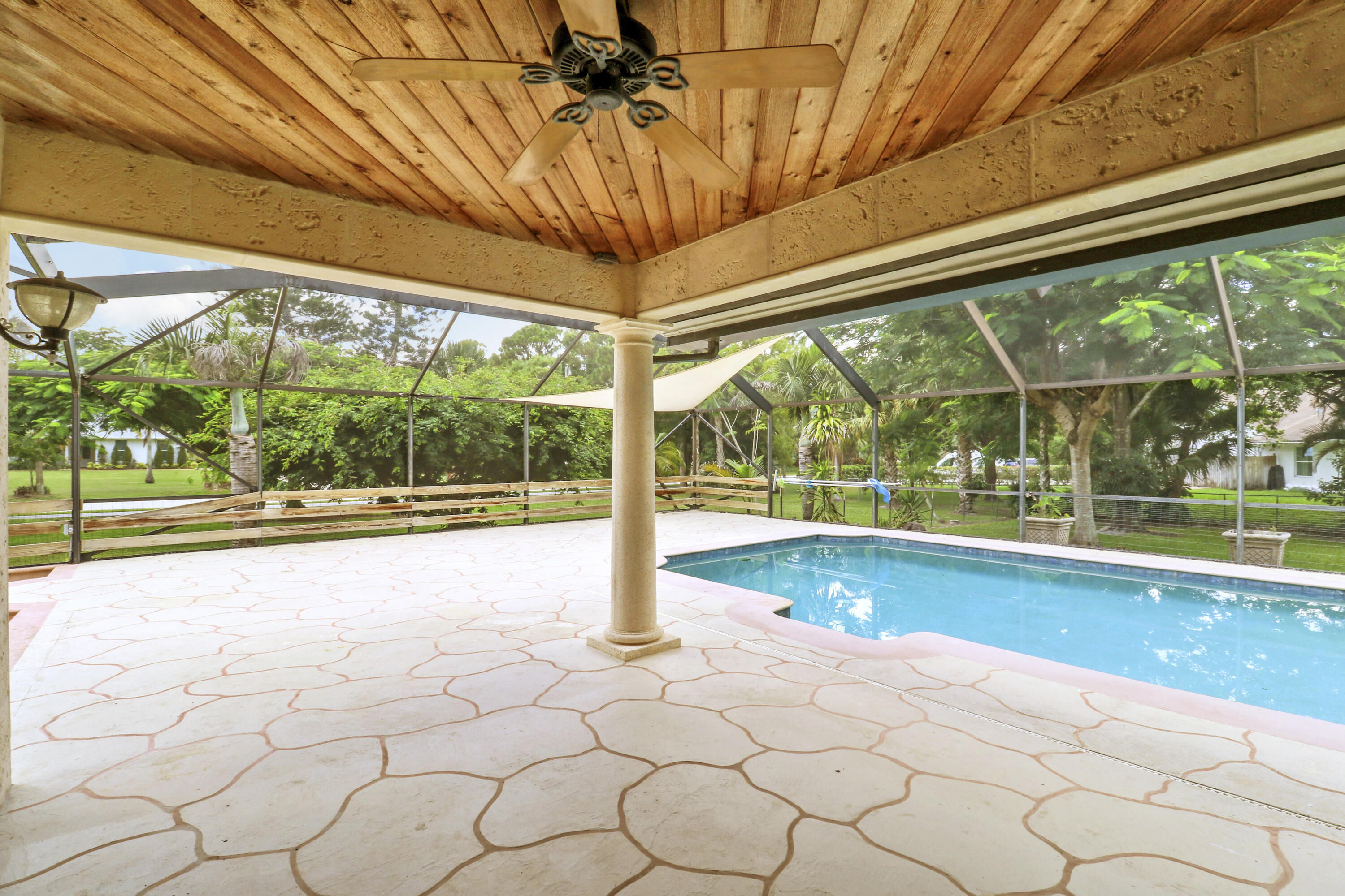 Palm Beach Country Estates - Residential