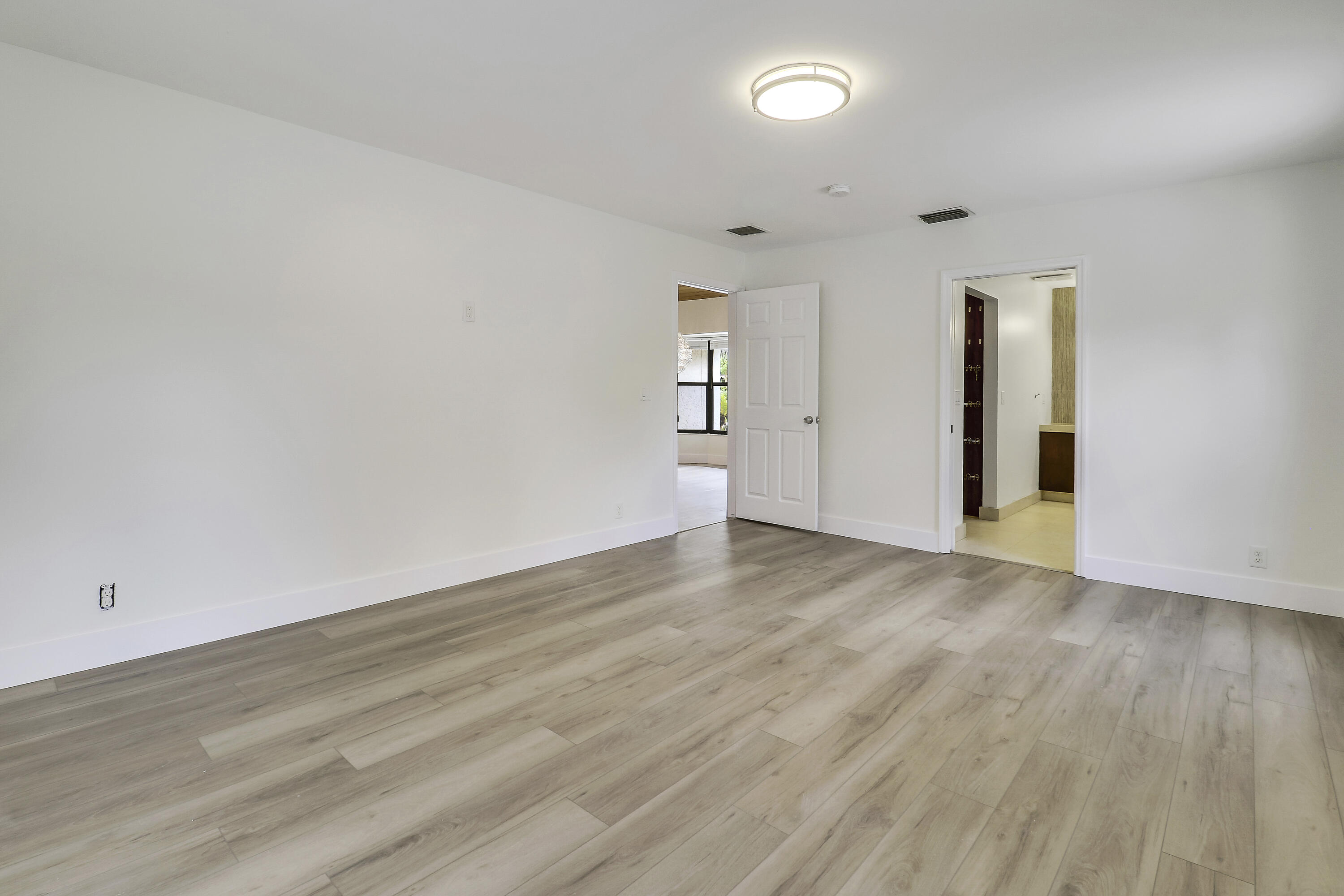 Palm Beach Country Estates - Residential