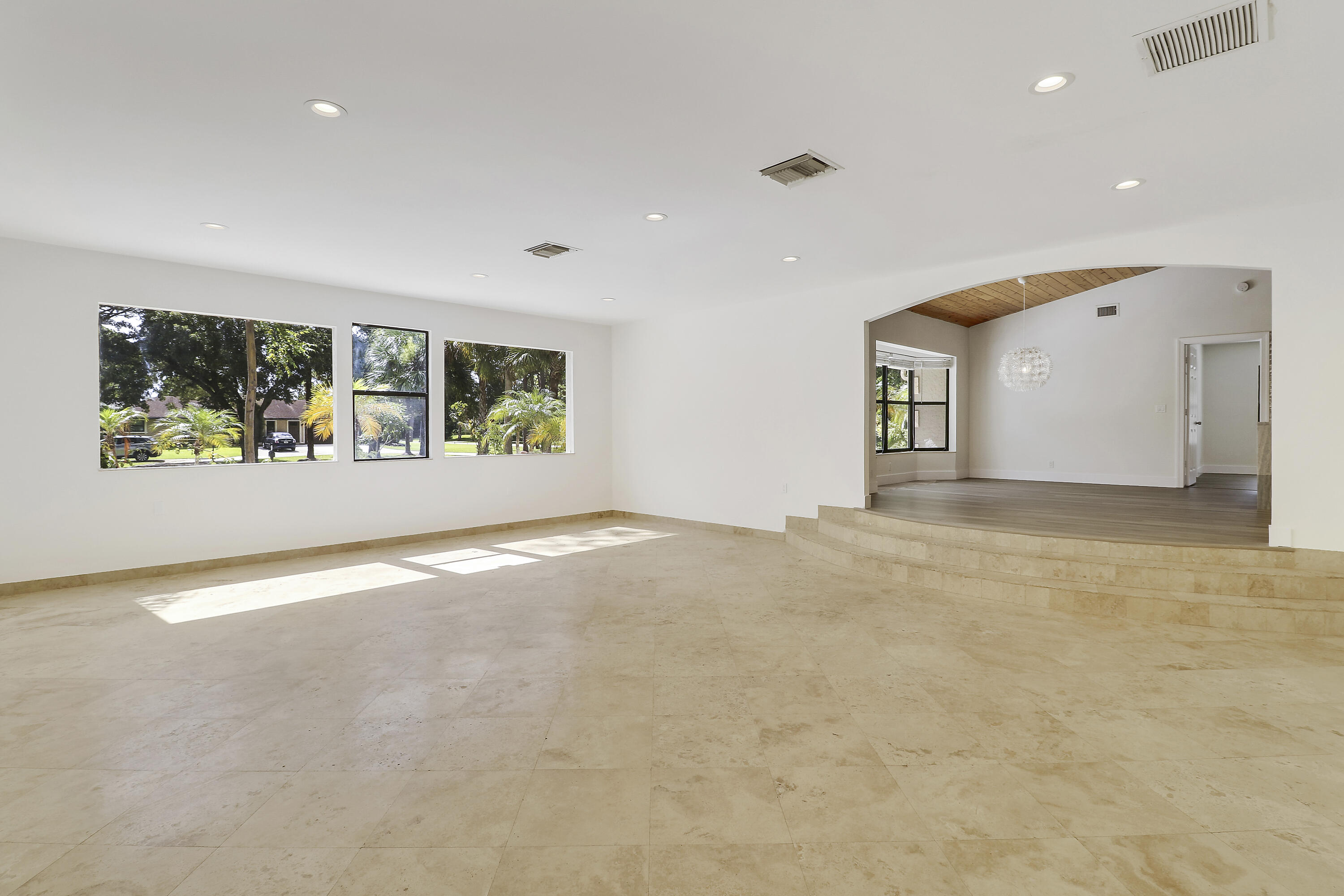 Palm Beach Country Estates - Residential