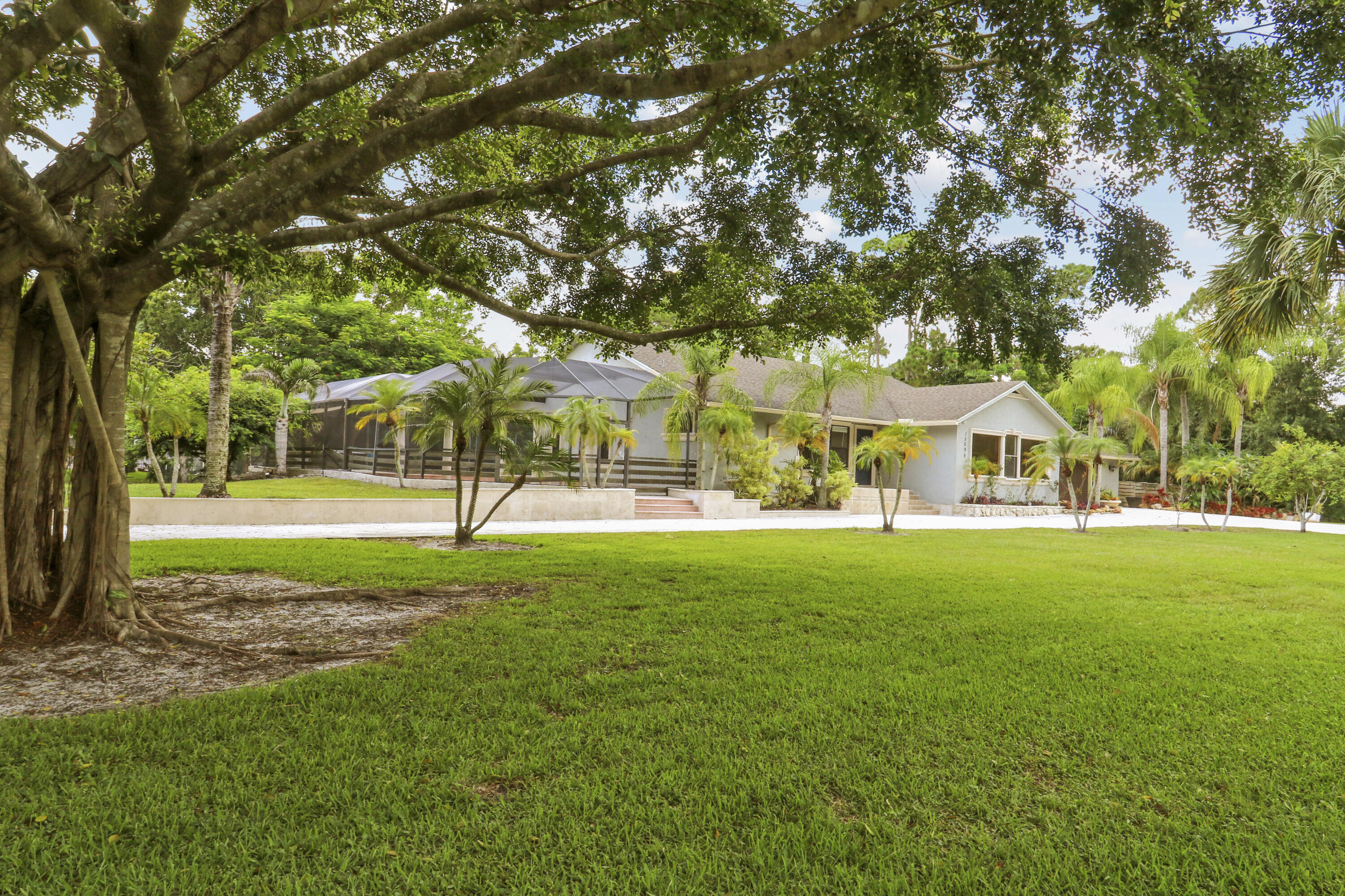 Palm Beach Country Estates - Residential