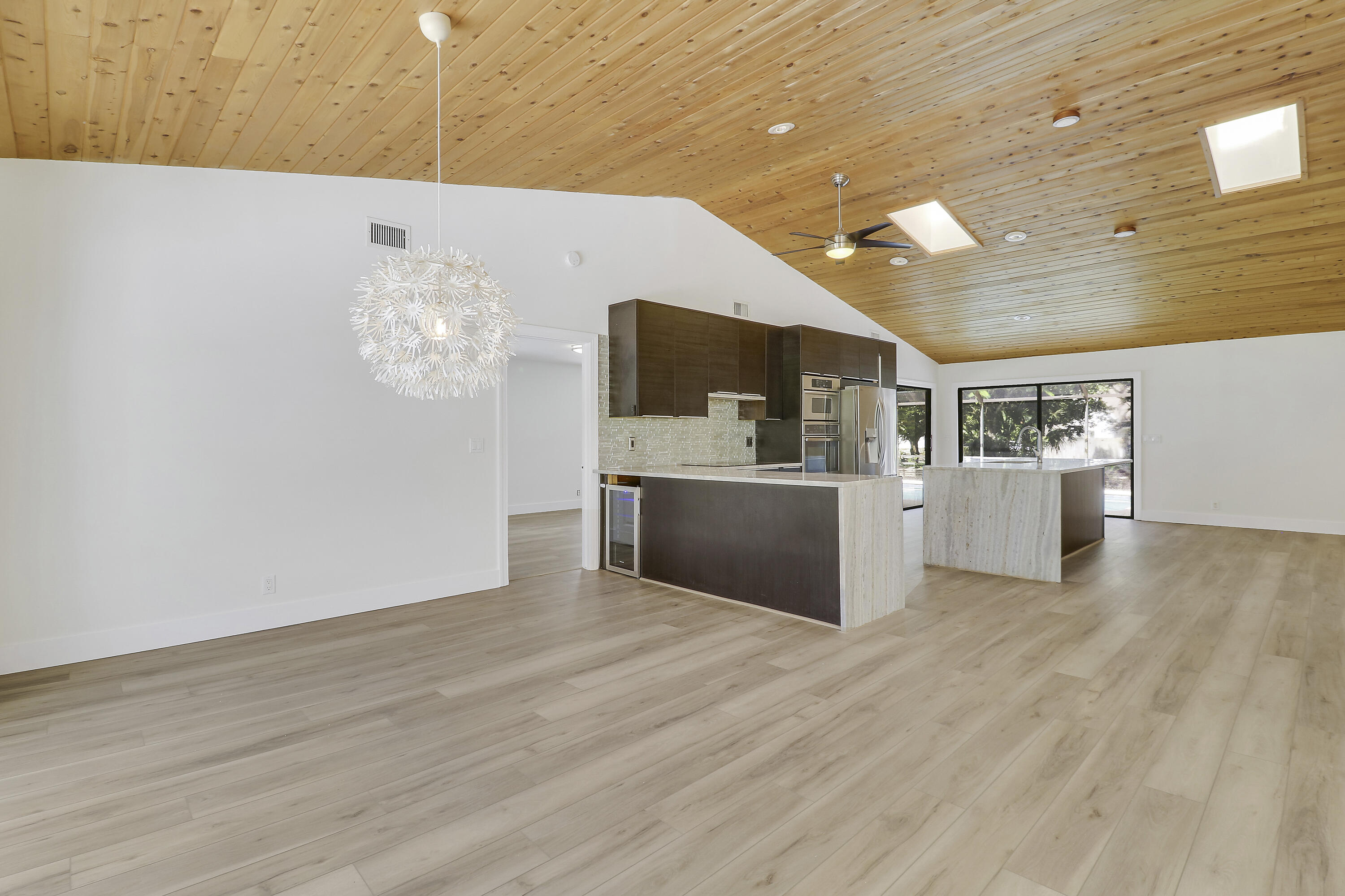 Palm Beach Country Estates - Residential