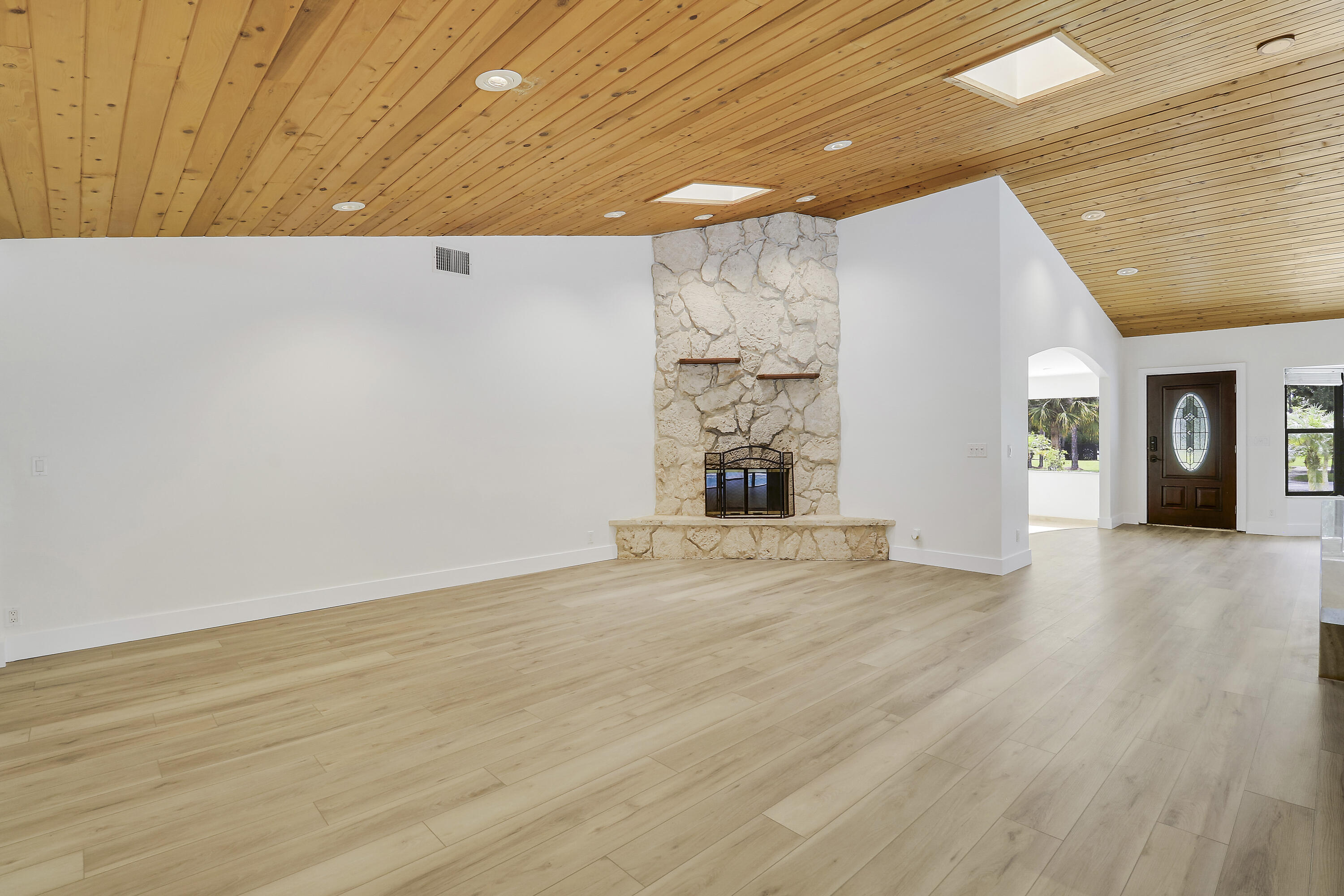 Palm Beach Country Estates - Residential
