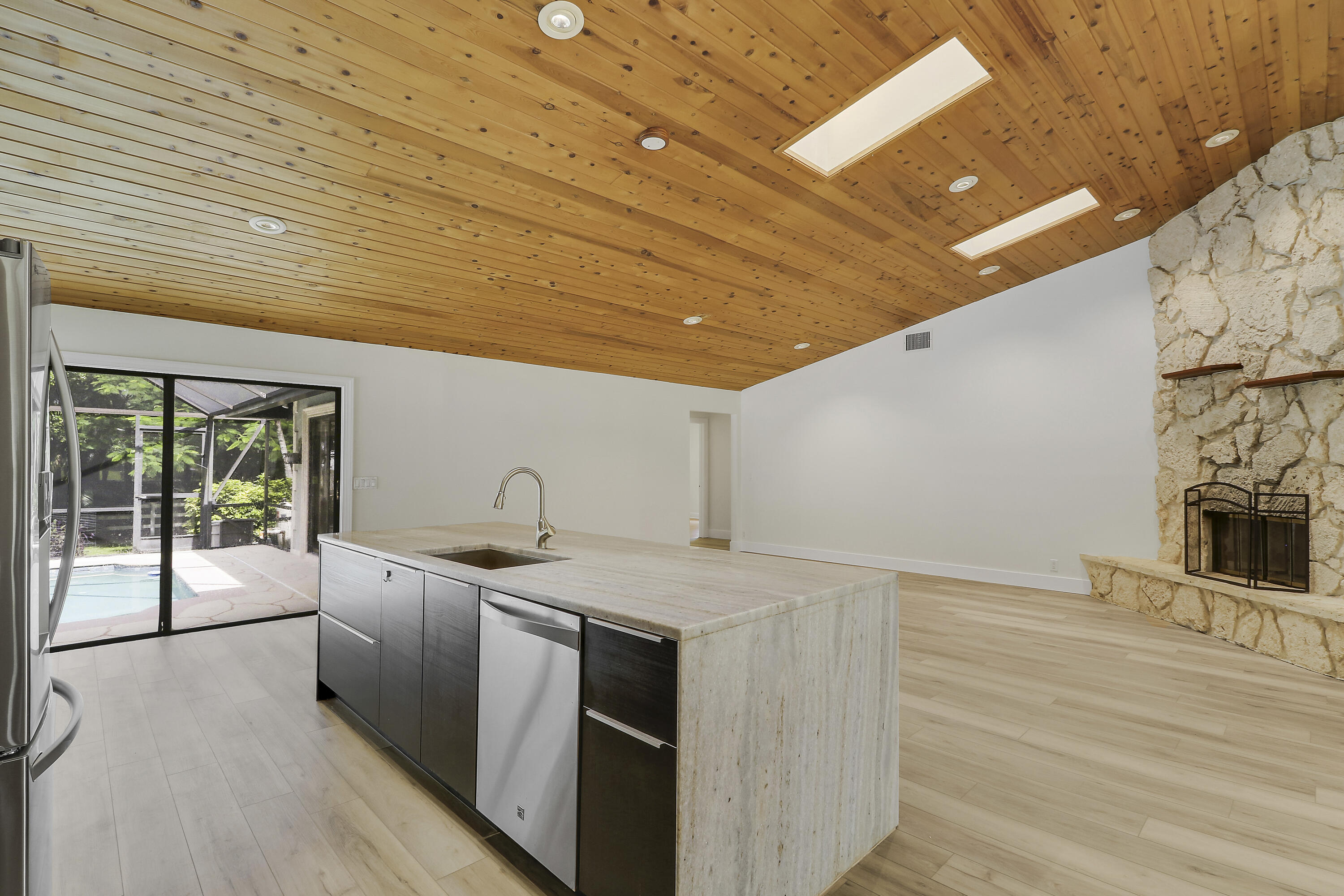 Palm Beach Country Estates - Residential