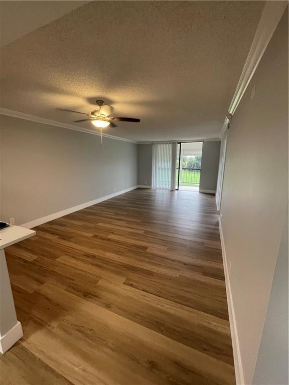 DEER CREEK COUNTRY CLUB - Residential