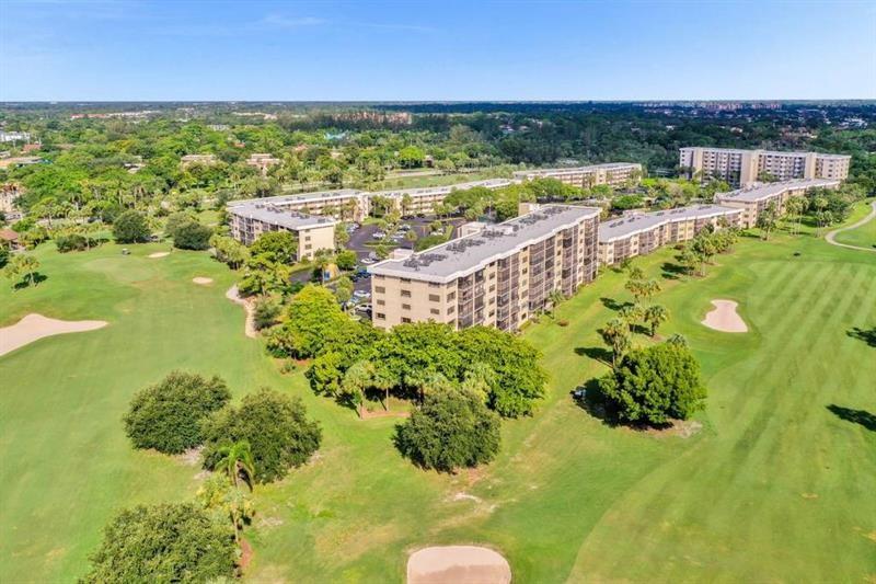 DEER CREEK COUNTRY CLUB - Residential