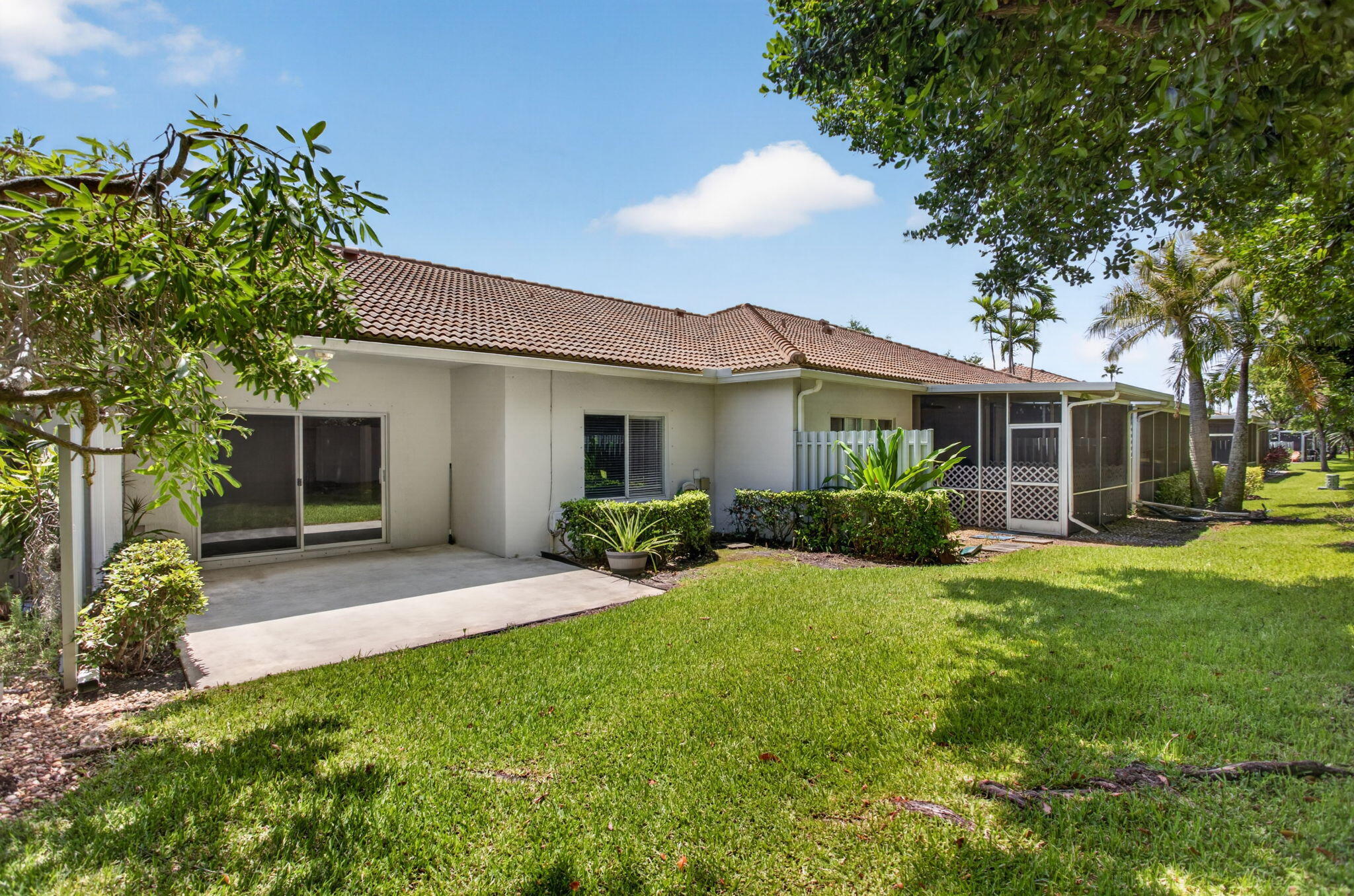 OLYMPIA & YORK RESIDENTIAL - Residential Lease