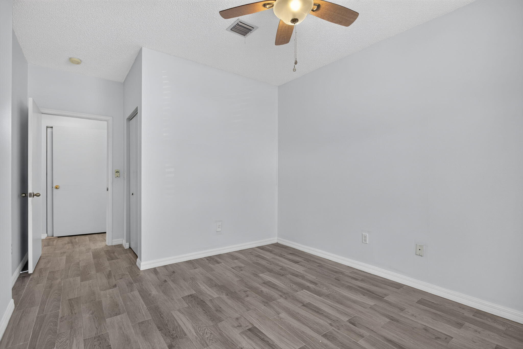 OLYMPIA & YORK RESIDENTIAL - Residential Lease