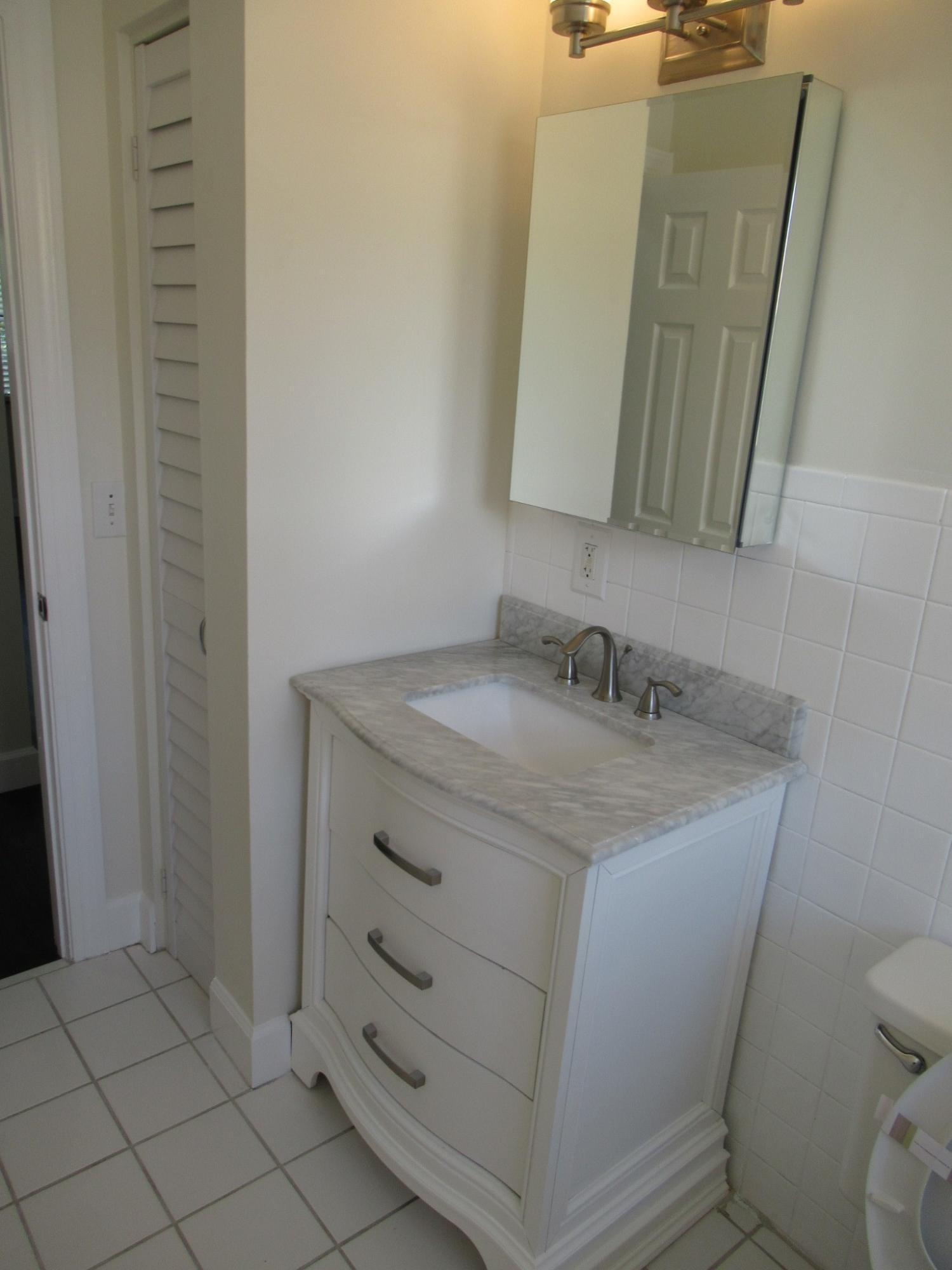 FLAMINGO PARK - Residential Lease