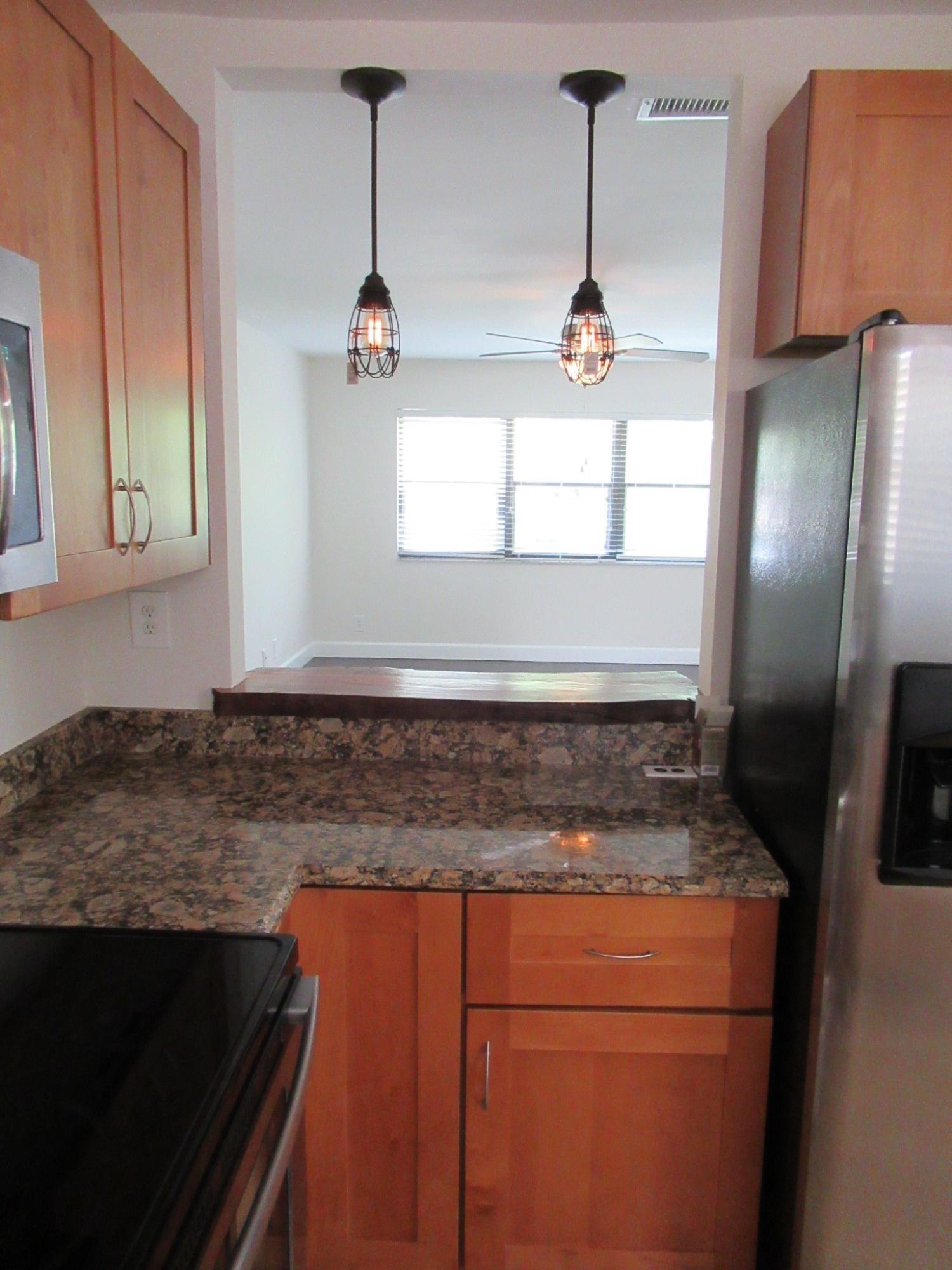 FLAMINGO PARK - Residential Lease
