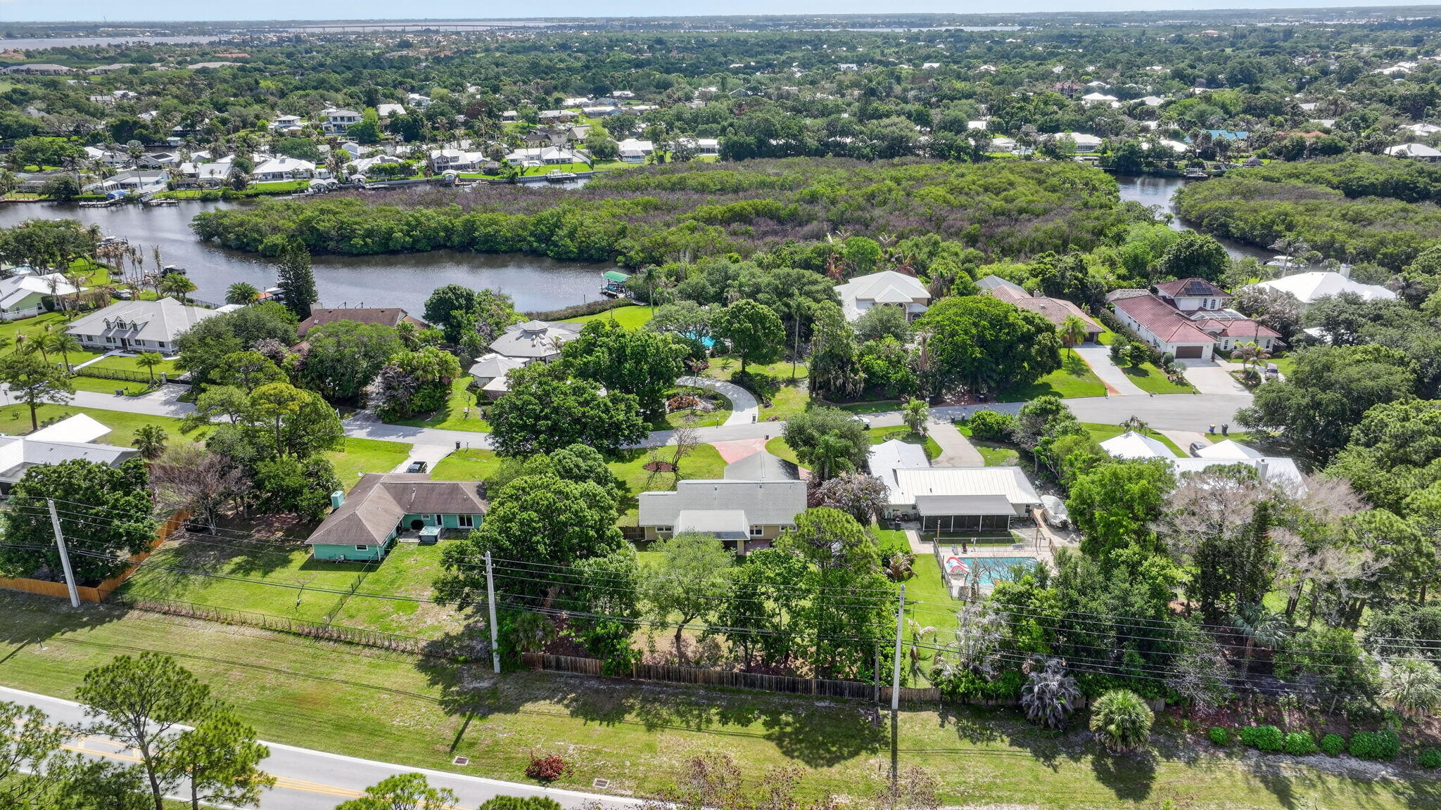 HIDDEN BAY - Residential