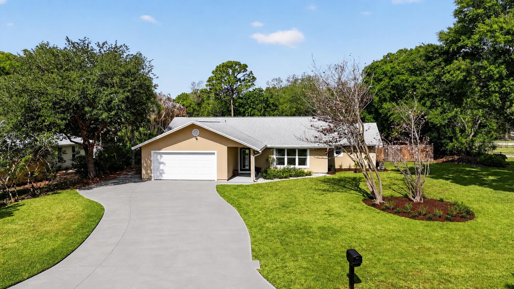 HIDDEN BAY - Residential