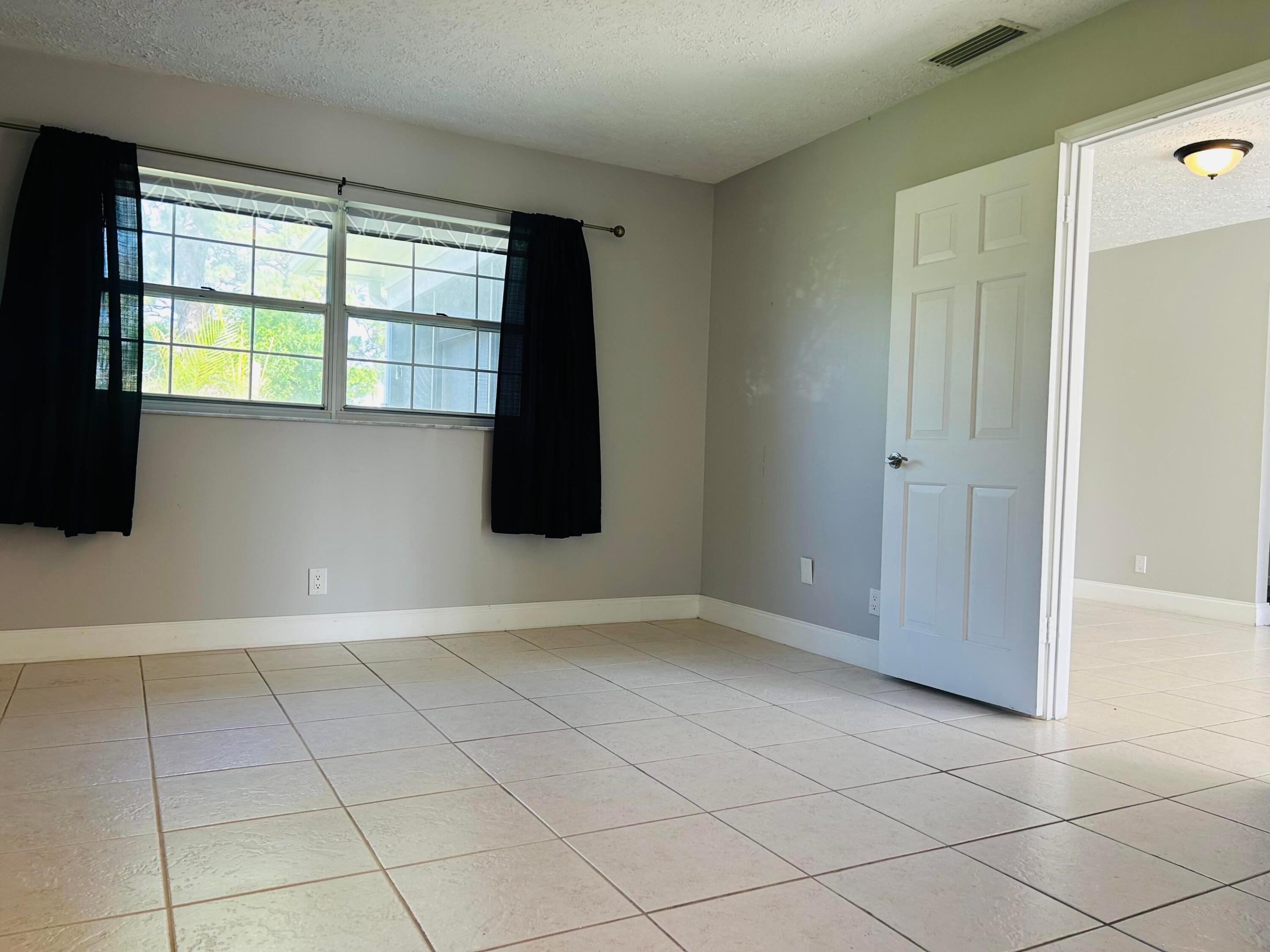 SOUTH PORT ST LUCIE UNIT 5 - Residential