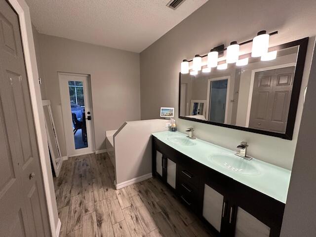 PORT ST LUCIE SECTION 13 - Residential Lease