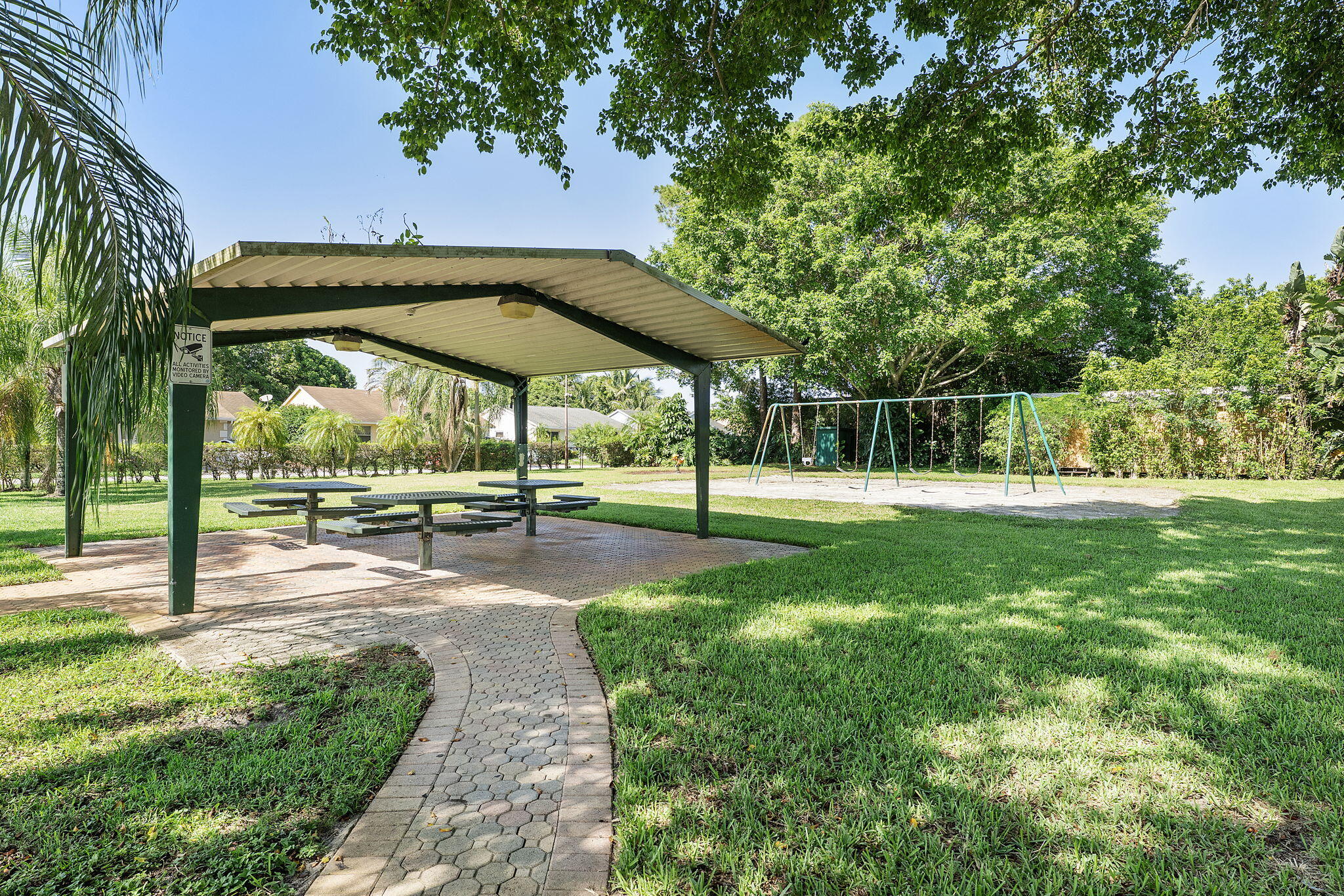 LEE ESTATES 2 - Residential
