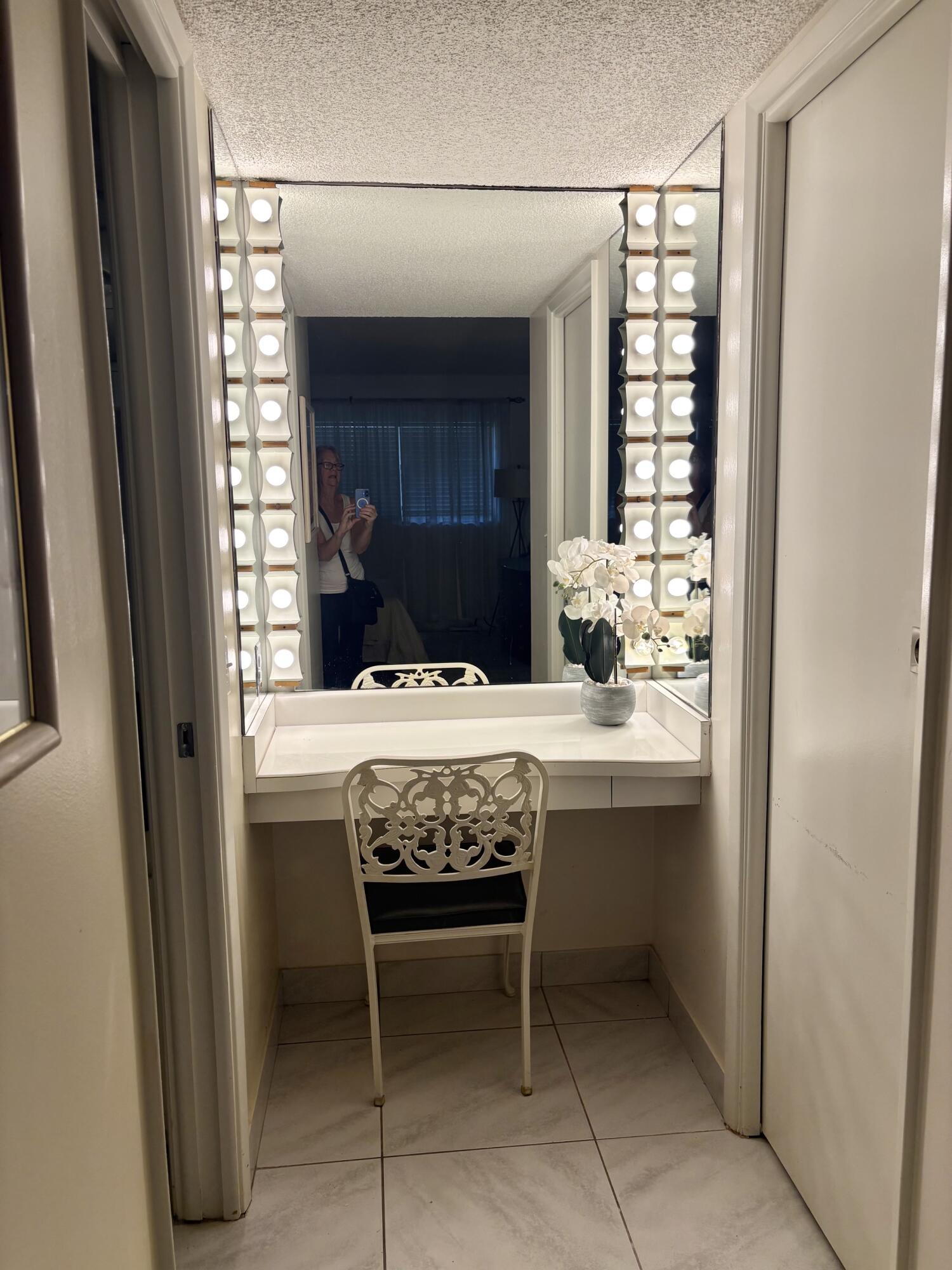 NO 20 PALM-AIRE COUNTRY CLUB - Residential Lease